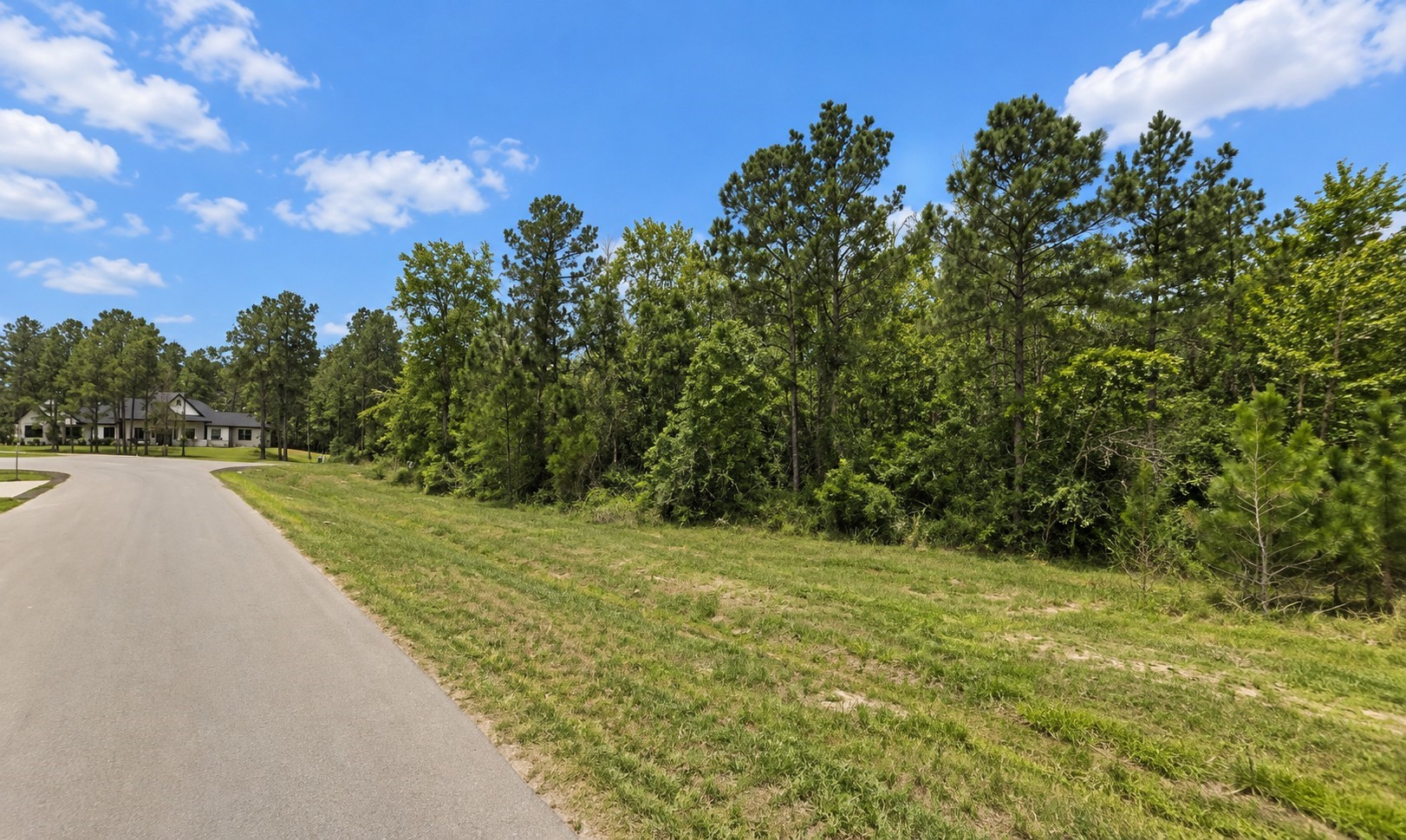 16611 Retreat Road Property Photo 4