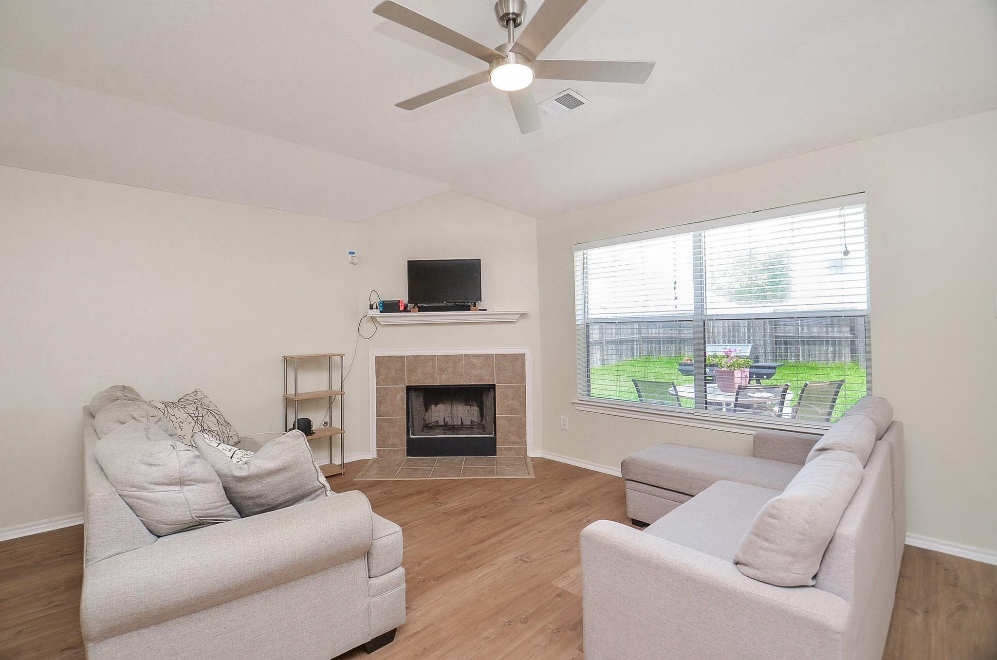 4107 Merlet Drive Property Photo 17