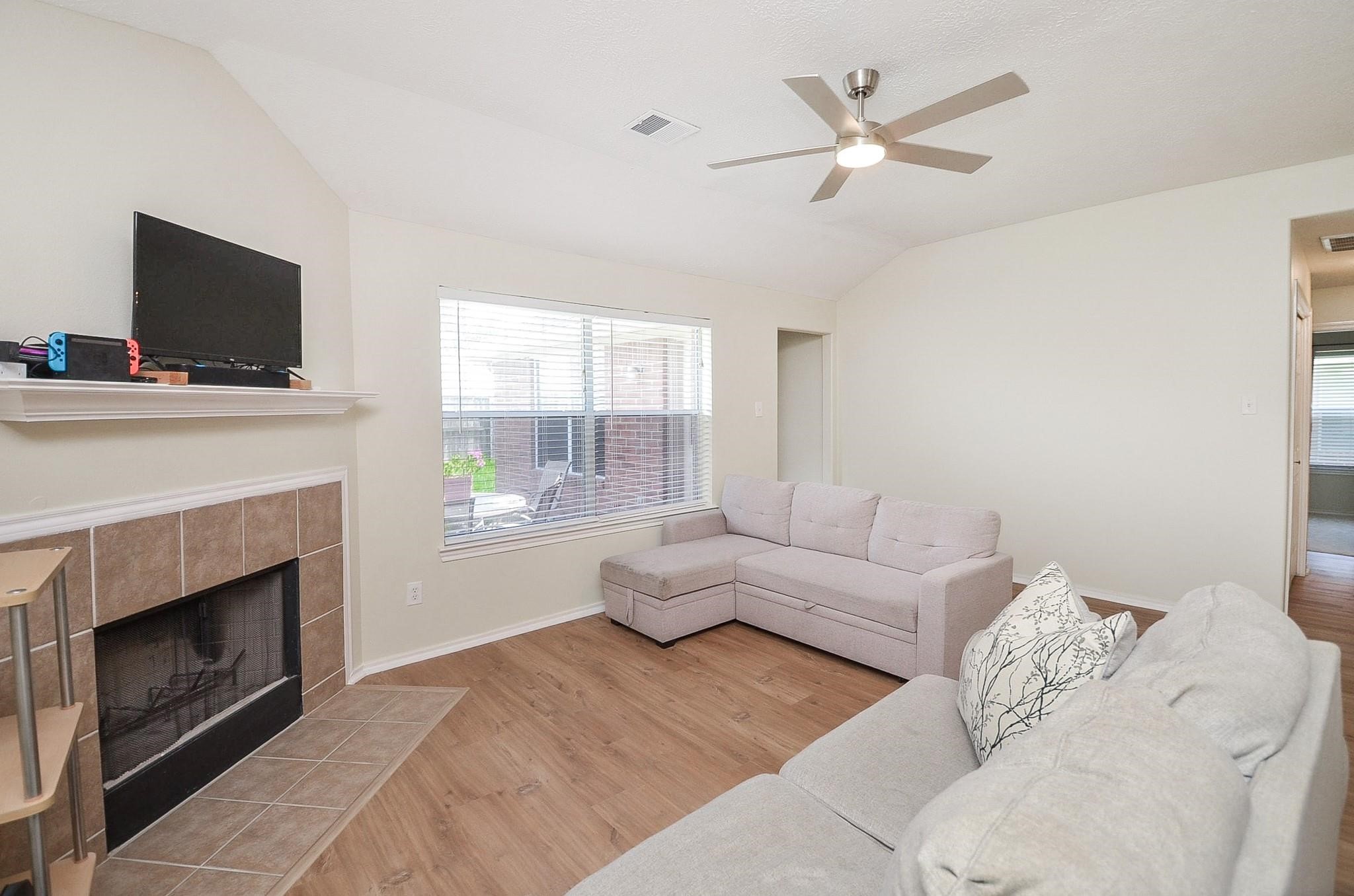 4107 Merlet Drive Property Photo 18