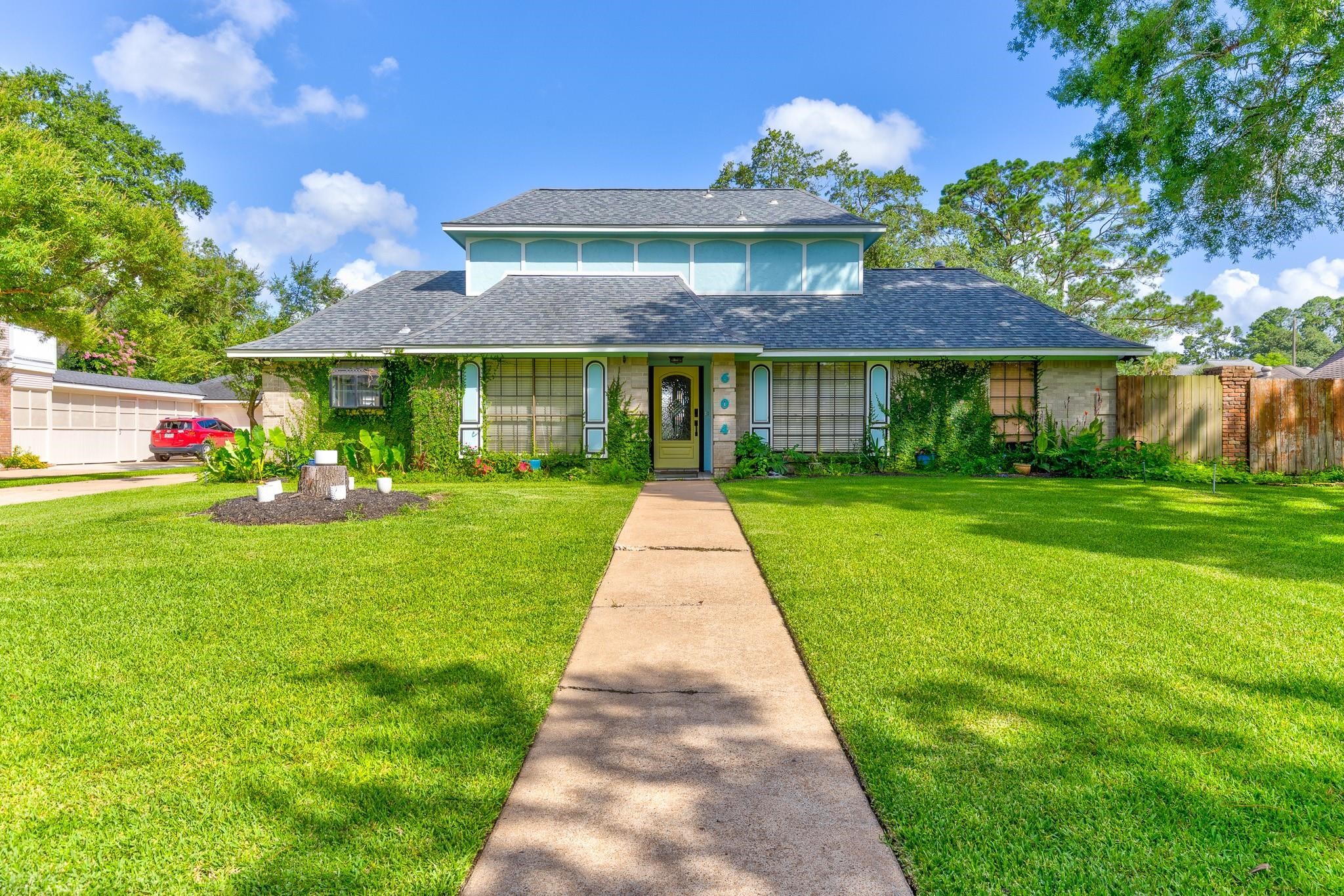 604 Nottingham Lane Property Photo 3