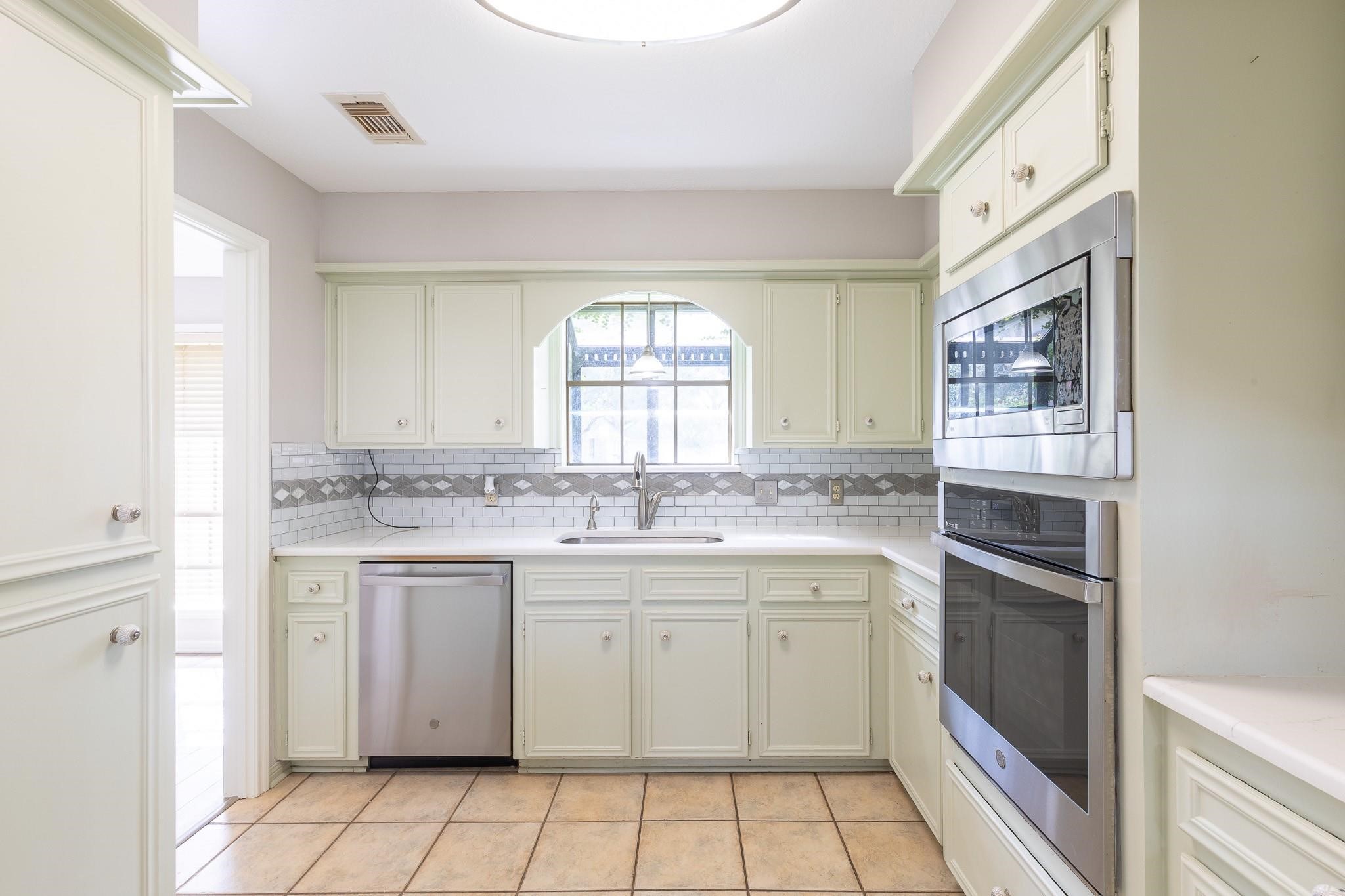 604 Nottingham Lane Property Photo 14