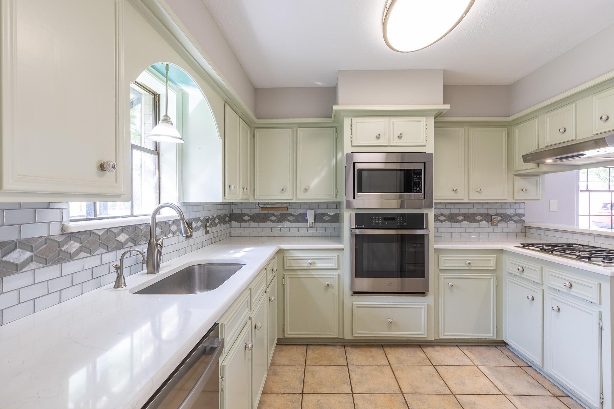 604 Nottingham Lane Property Photo 16