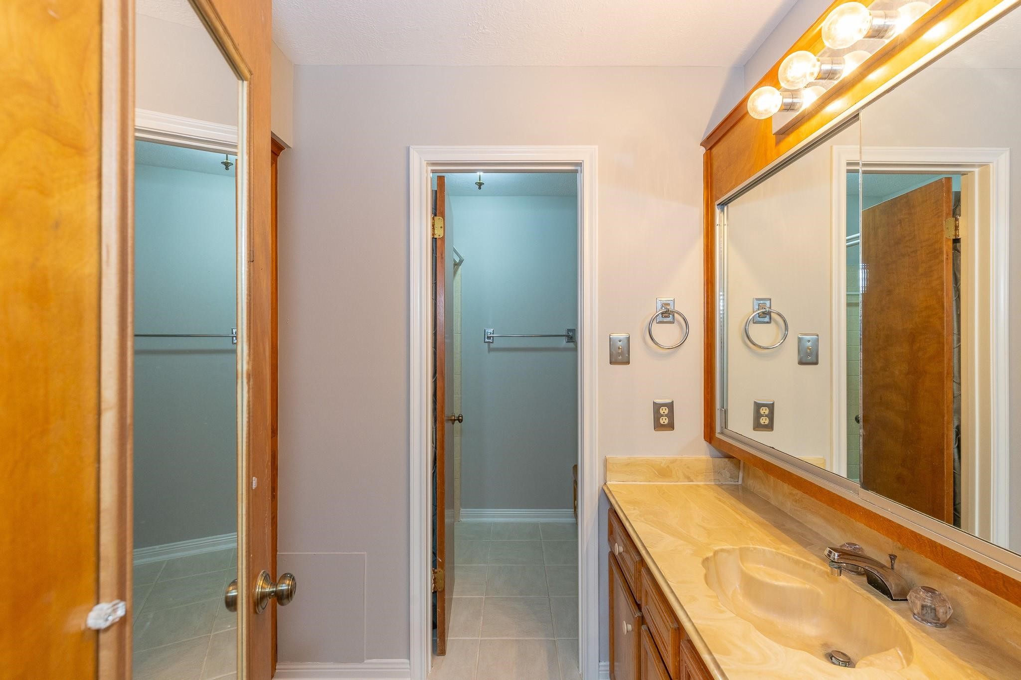 604 Nottingham Lane Property Photo 23