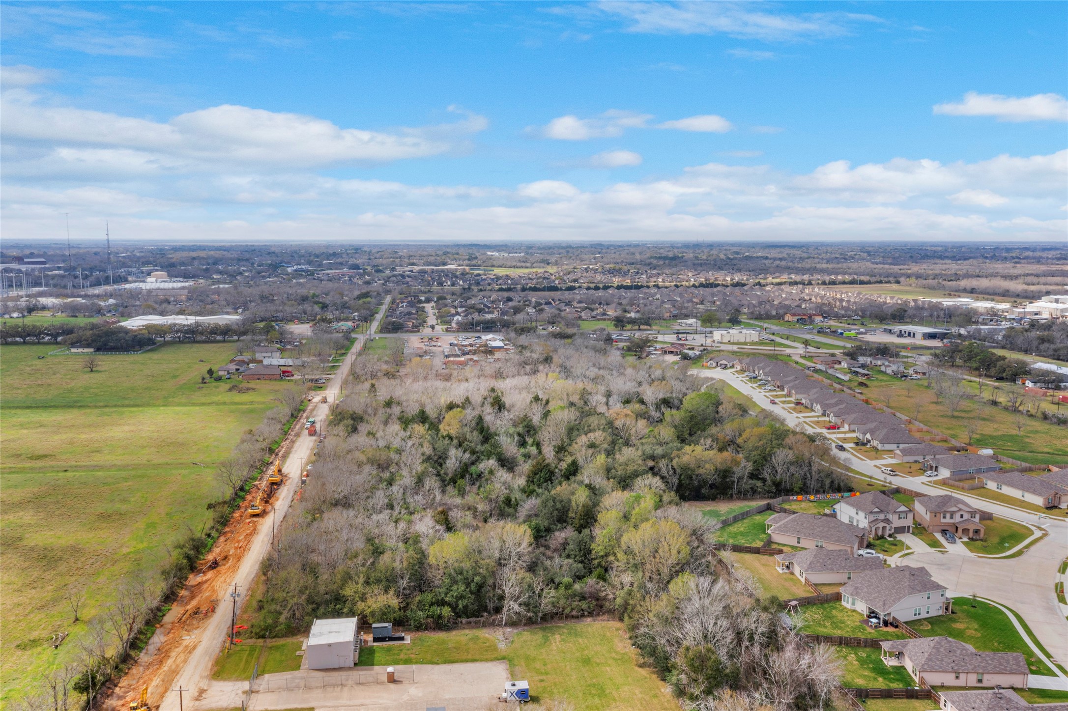 1806 Fm 528 / Munson Road Property Photo 8