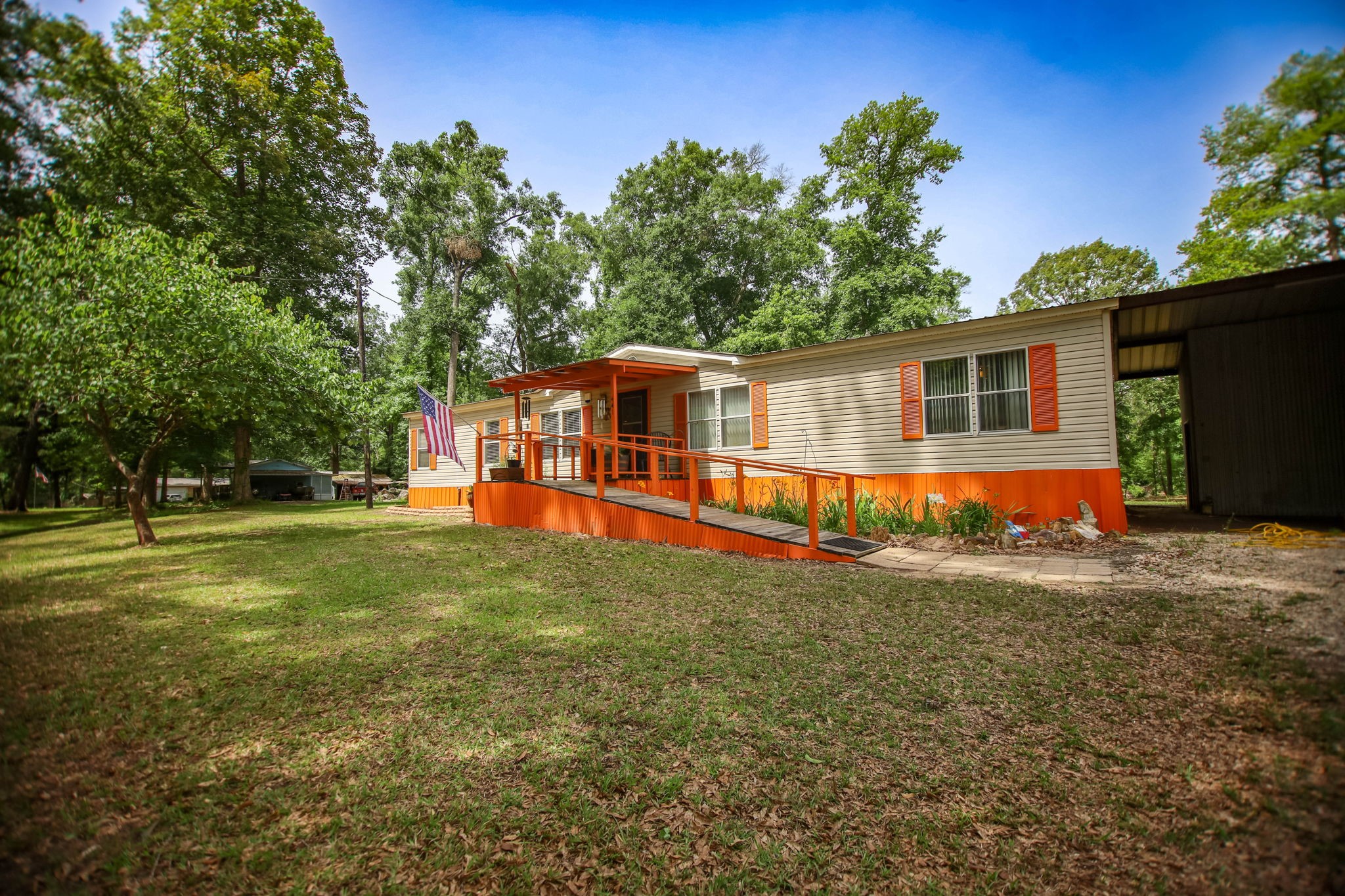 441 County Road 1070 Property Photo