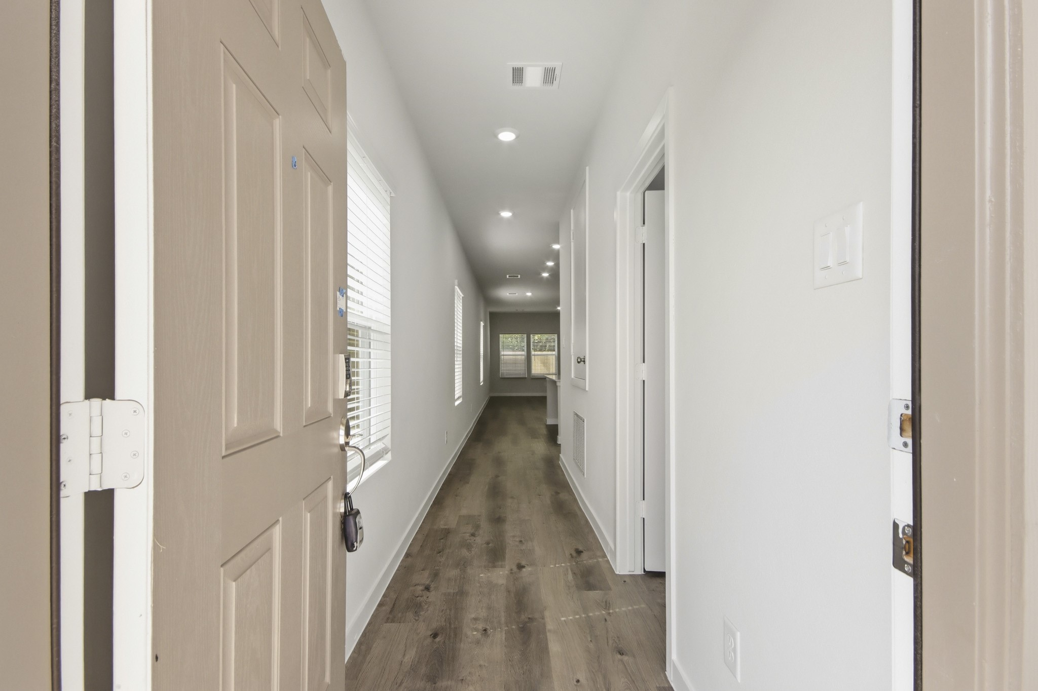 17817 Lionheart Road Property Photo 3