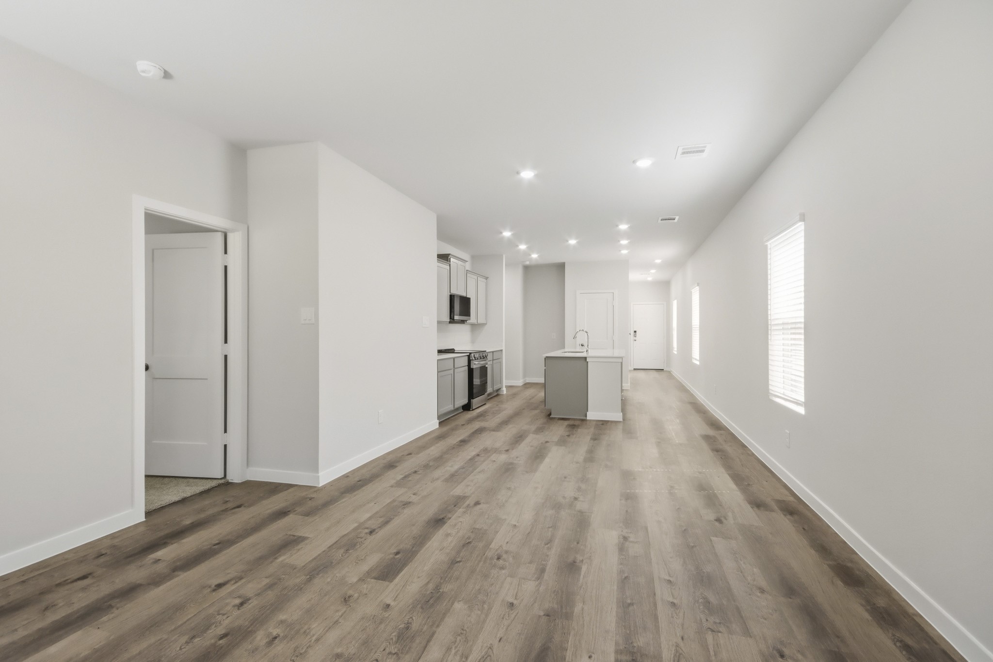 17817 Lionheart Road Property Photo 6