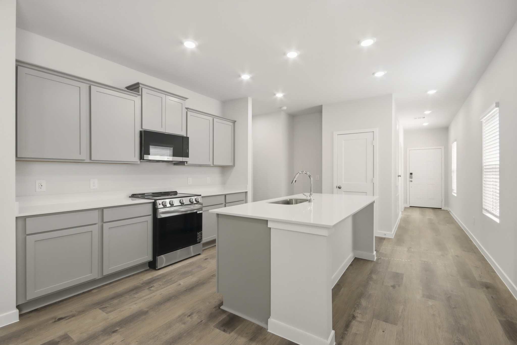 17817 Lionheart Road Property Photo 8