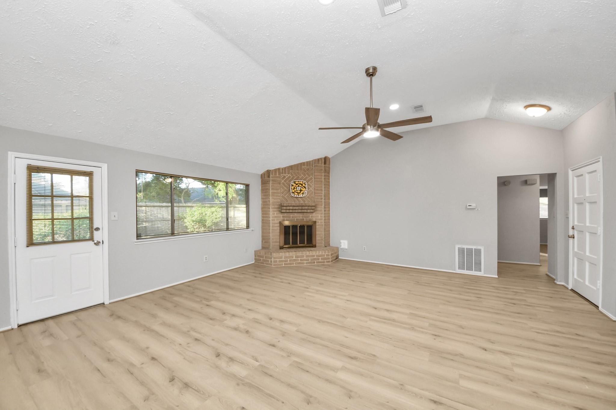1414 Shadow Mountain Drive Property Photo 10