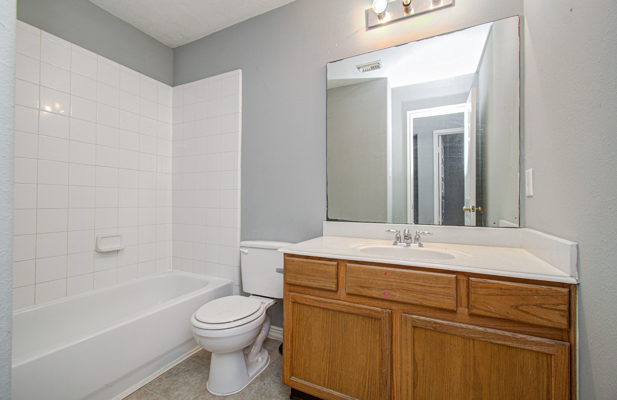 13963 Maximos Drive Property Photo 18