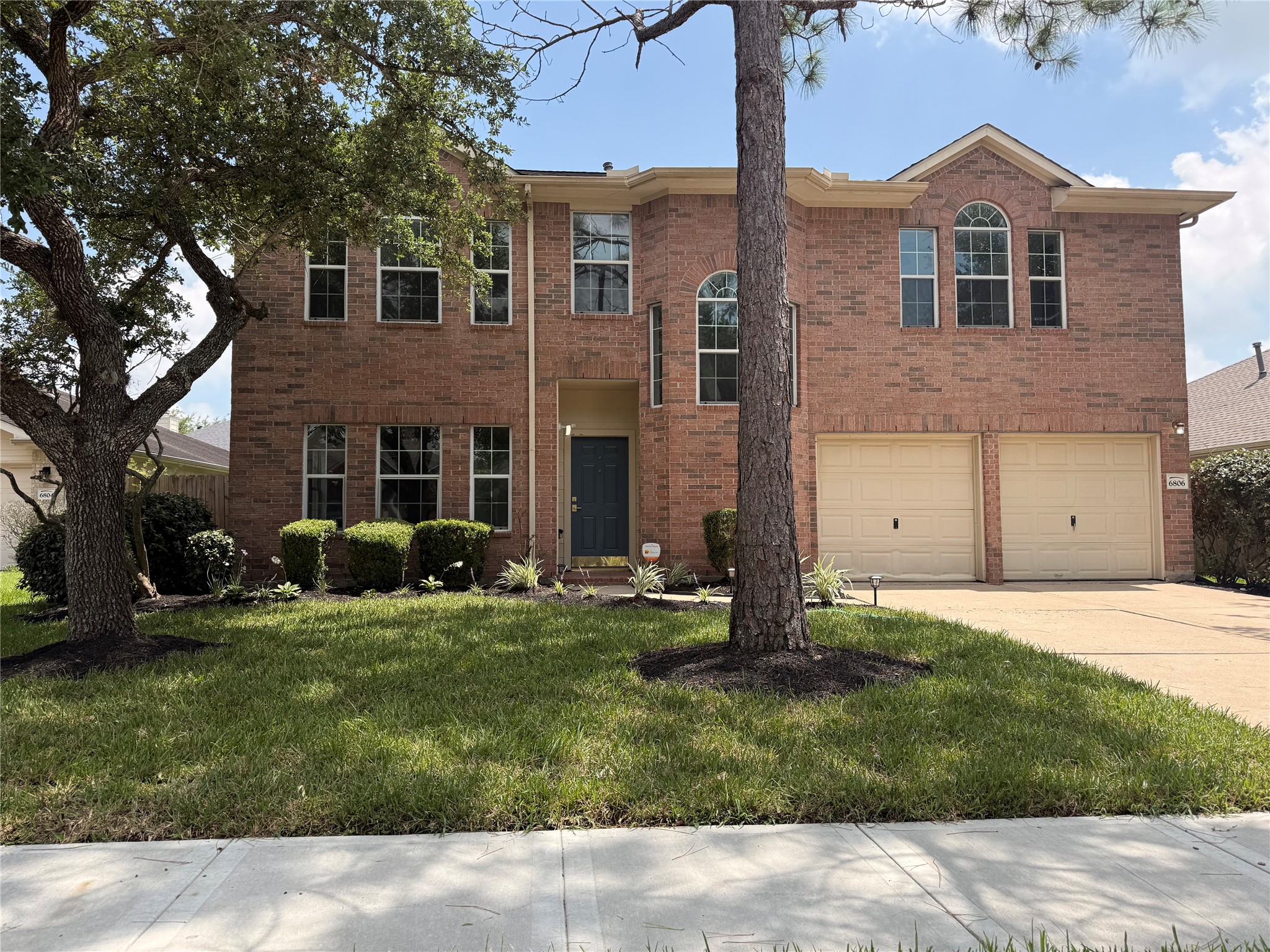 6806 Adella Court Property Photo 1