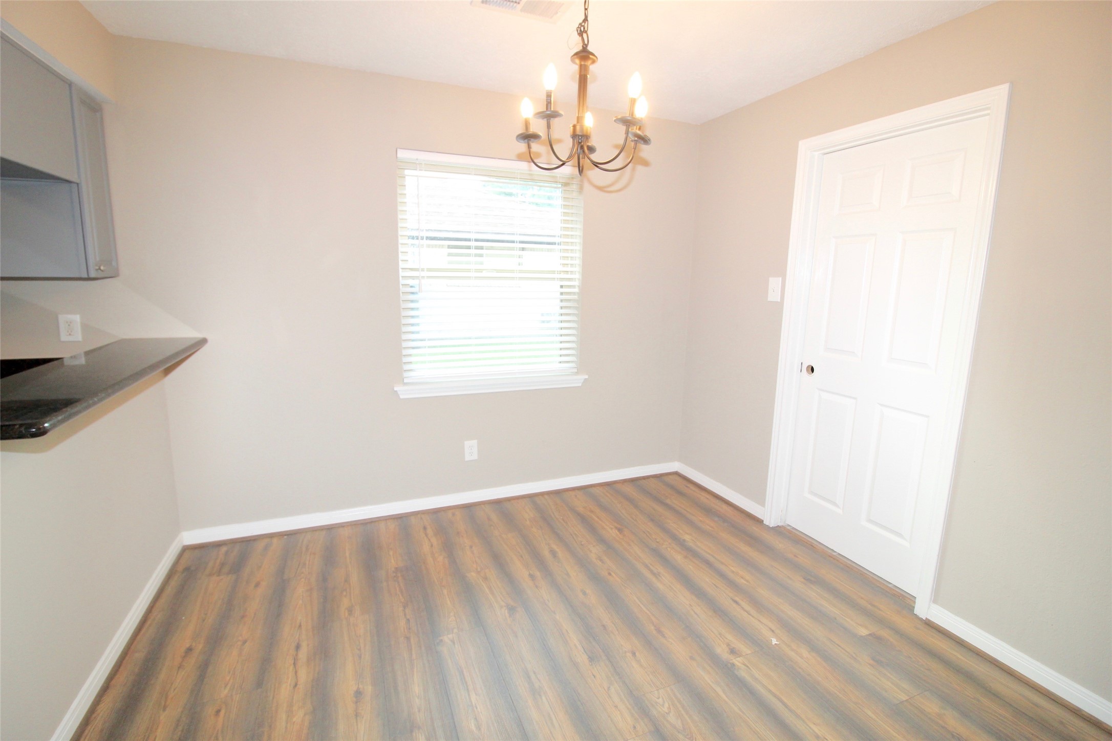 3314 Ashmont Lane Property Photo 4