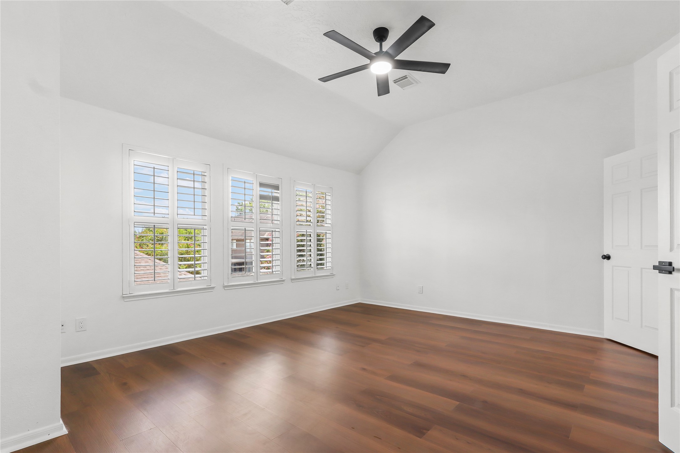 2118 Gemini Street Property Photo 11