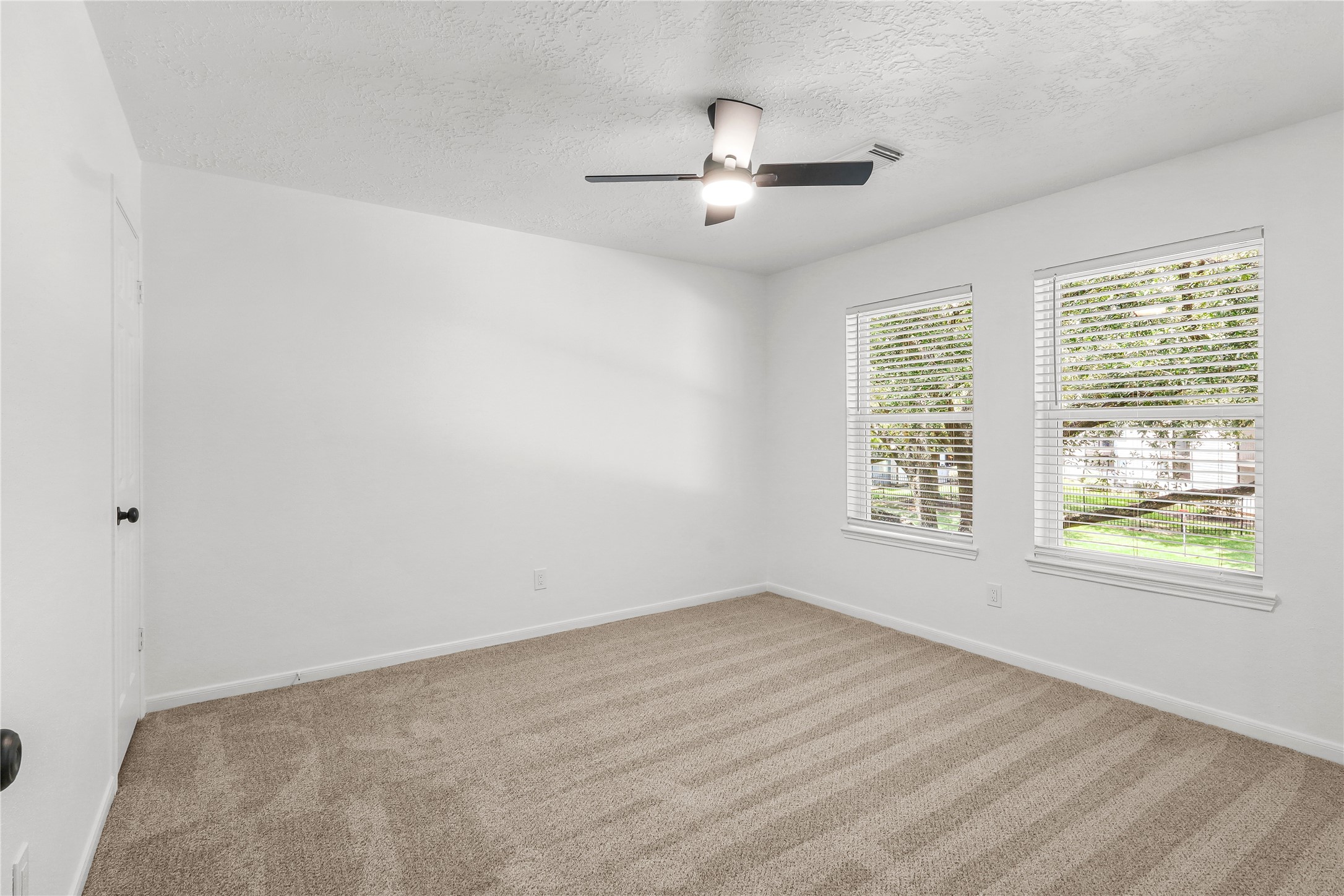 2118 Gemini Street Property Photo 15