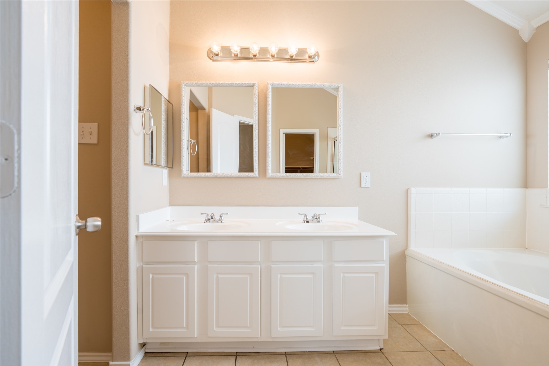20831 May Showers Circle Property Photo 22