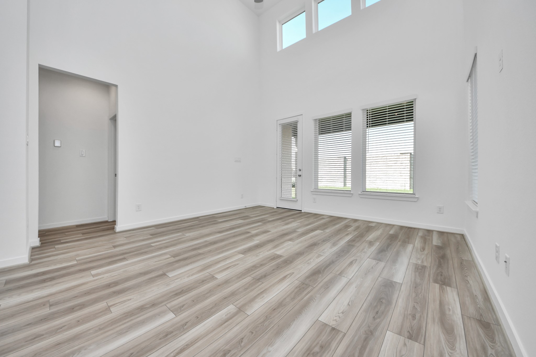 9223 Willowbank Gap Lane Property Photo 23