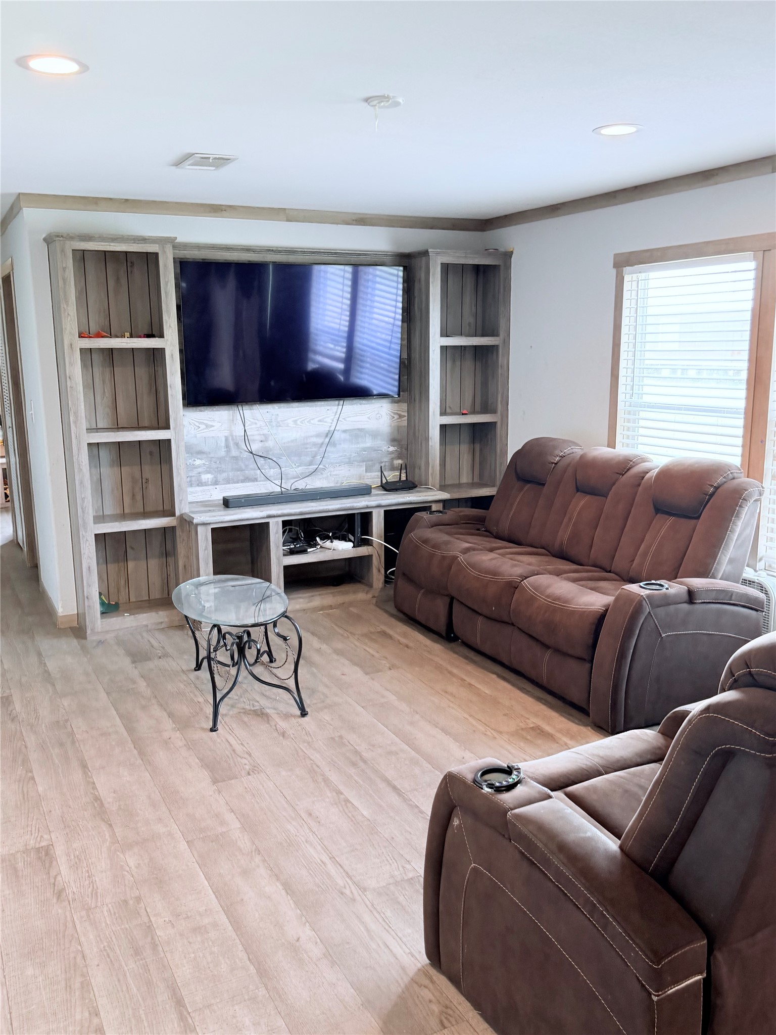 15541 Schank Road Property Photo 14