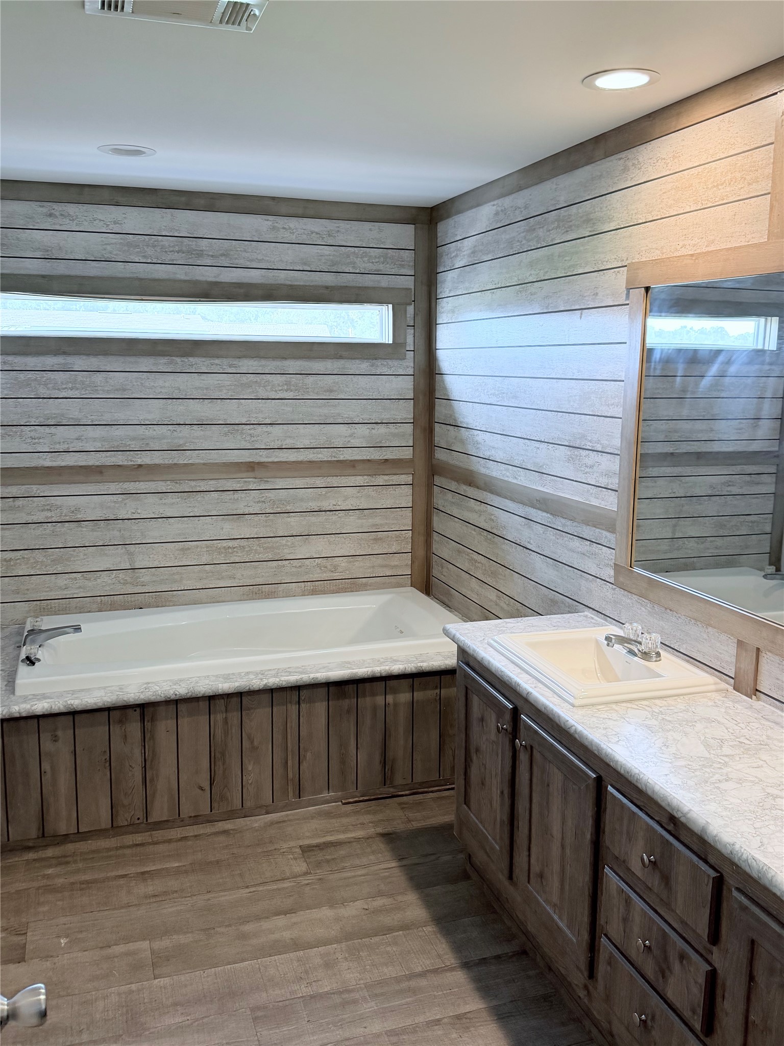 15541 Schank Road Property Photo 18