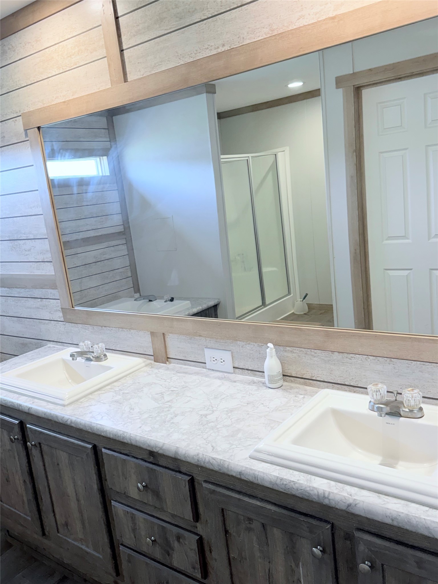 15541 Schank Road Property Photo 19
