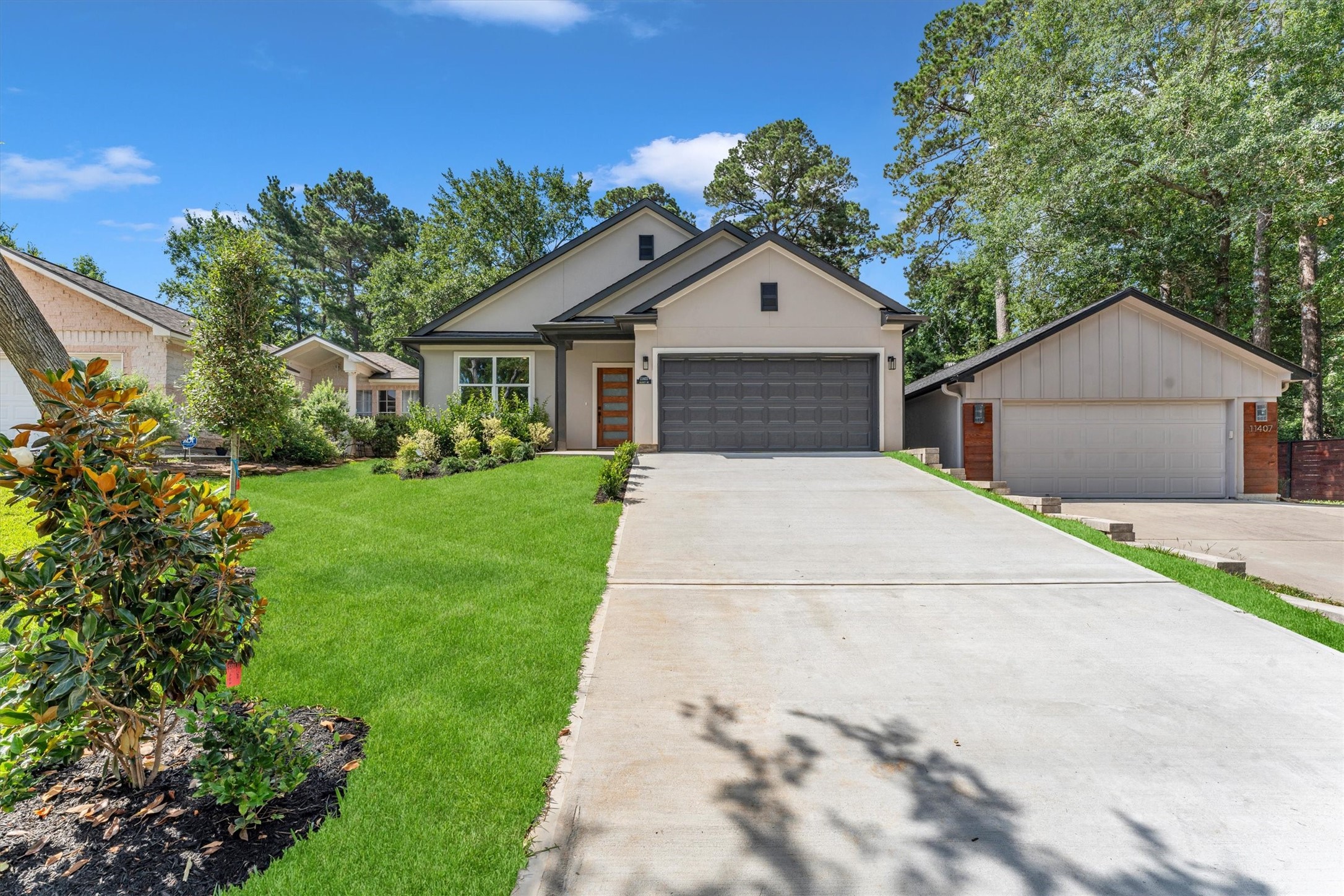 11403 Alcott Drive Property Photo 3