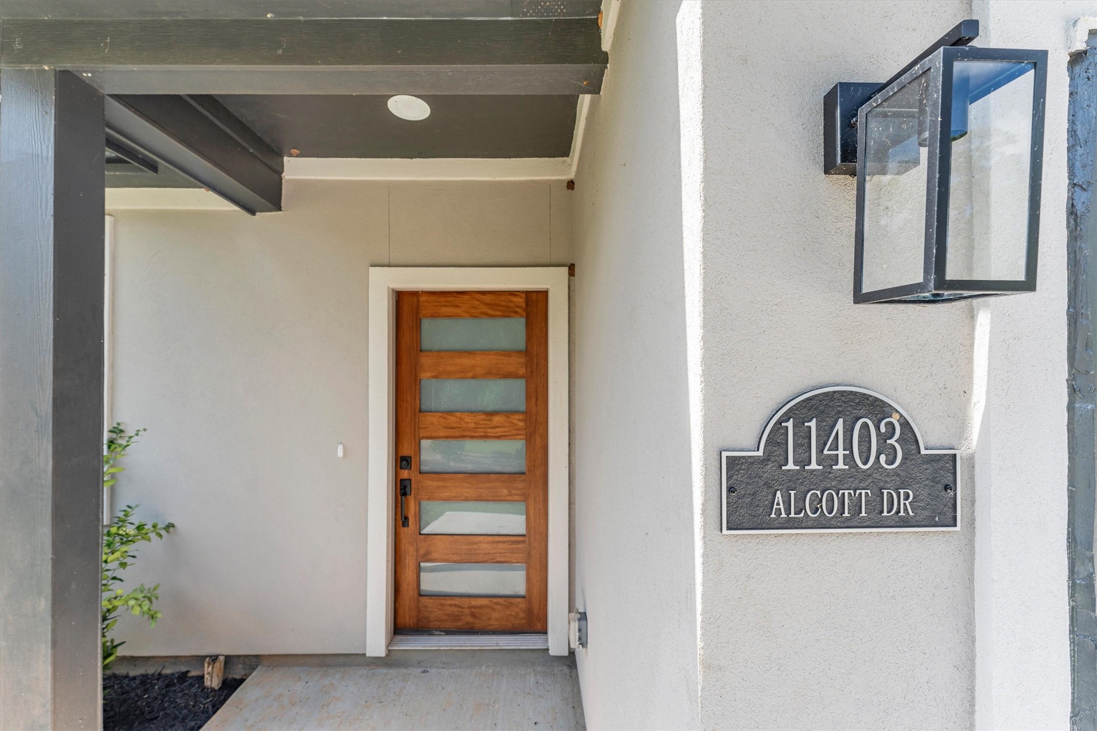11403 Alcott Drive Property Photo 7