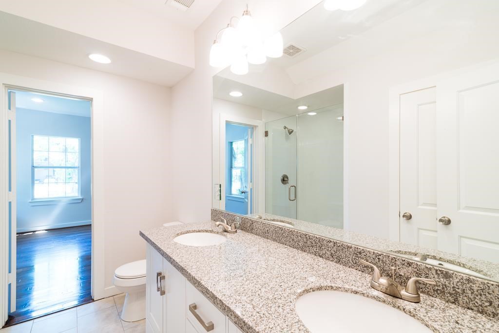 4535 Walker Street A Property Photo 16