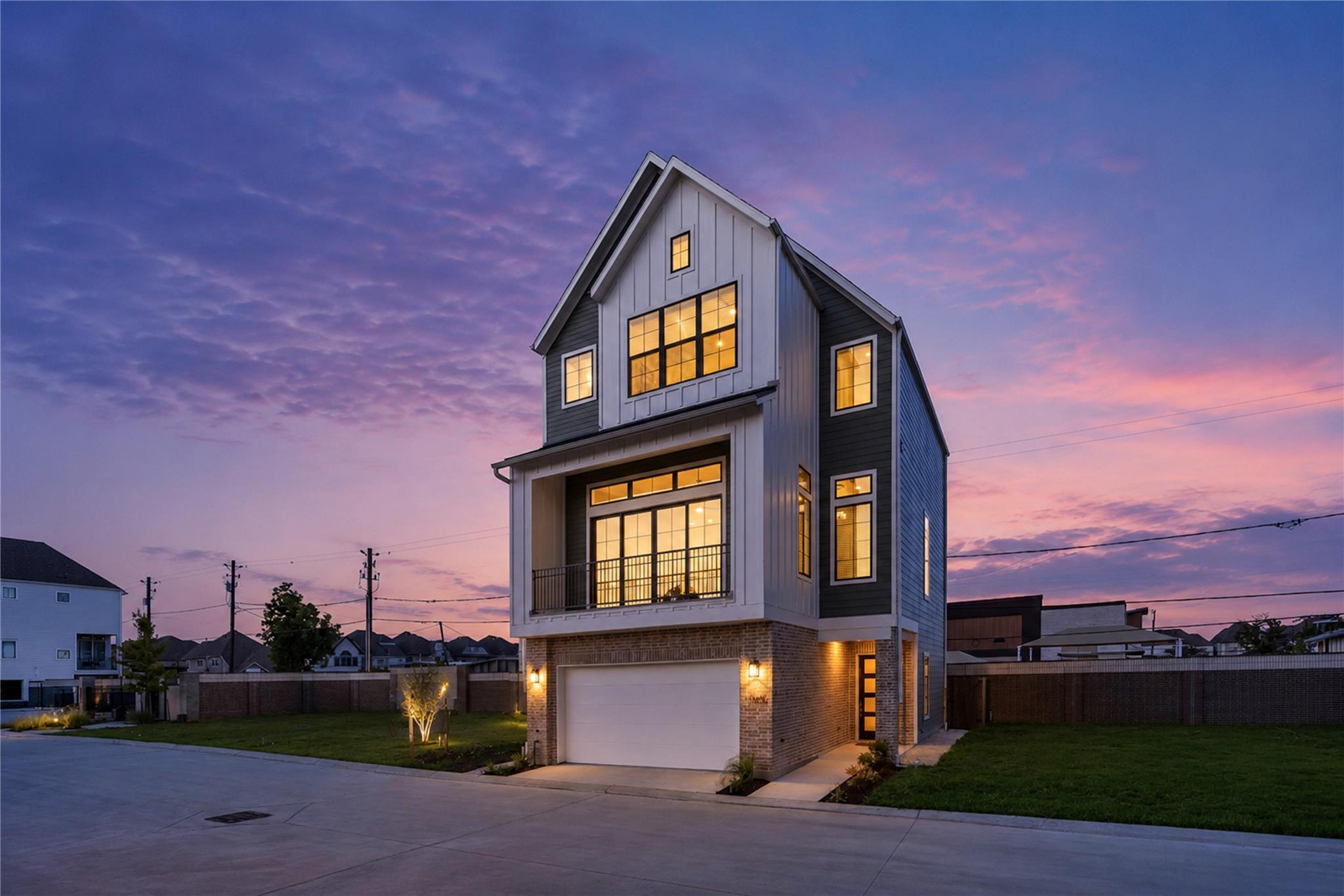 1608 Sedola Lane, Houston Tx 77055 Property Photo 1