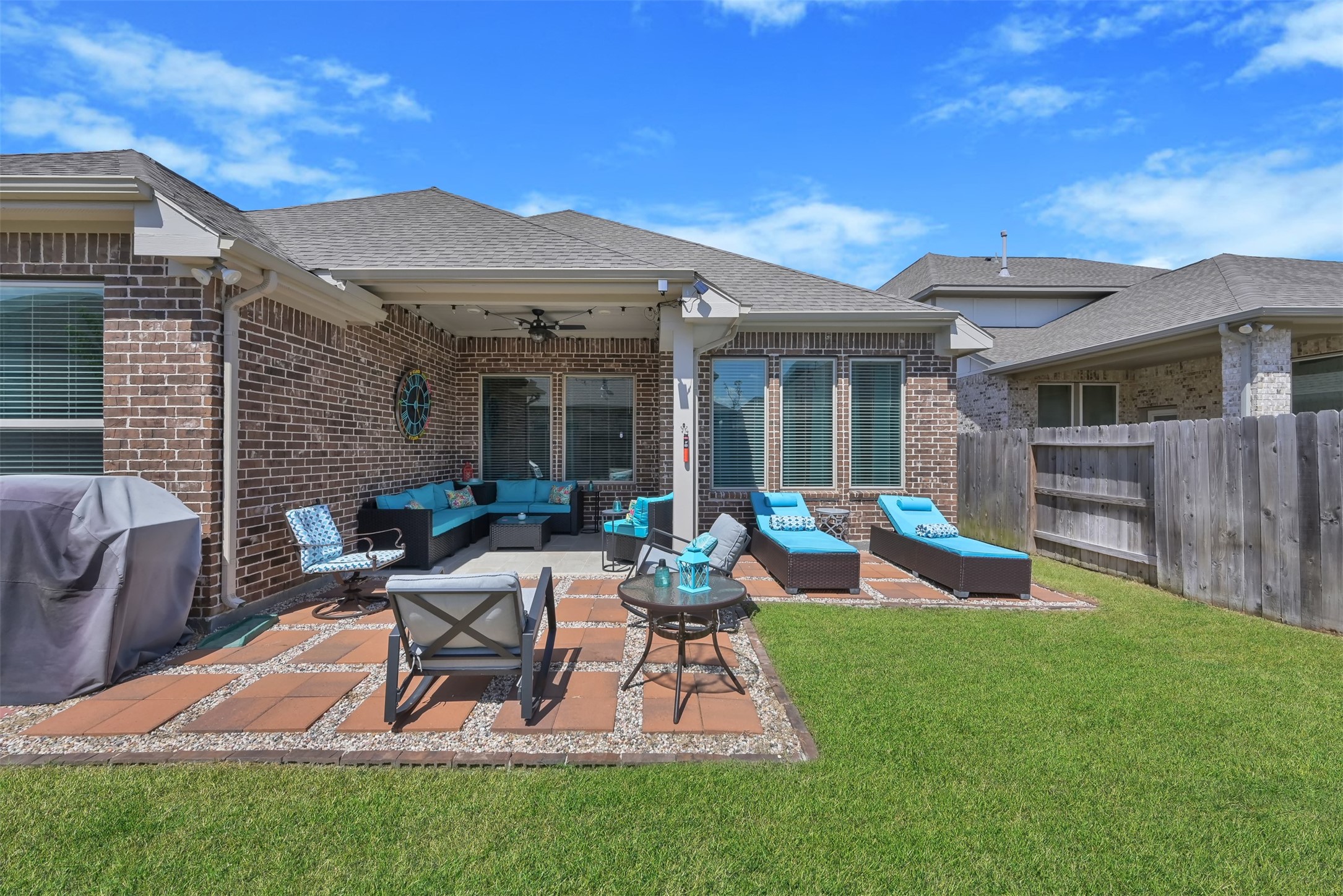 11918 Clearview Cove Drive Property Photo 24