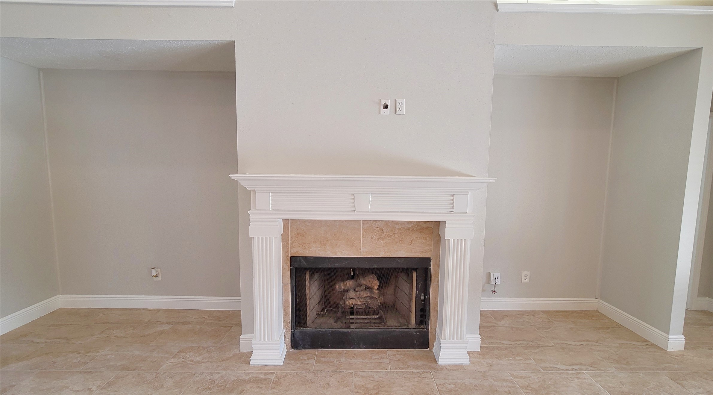 5227 Clarkston Lane Property Photo 6