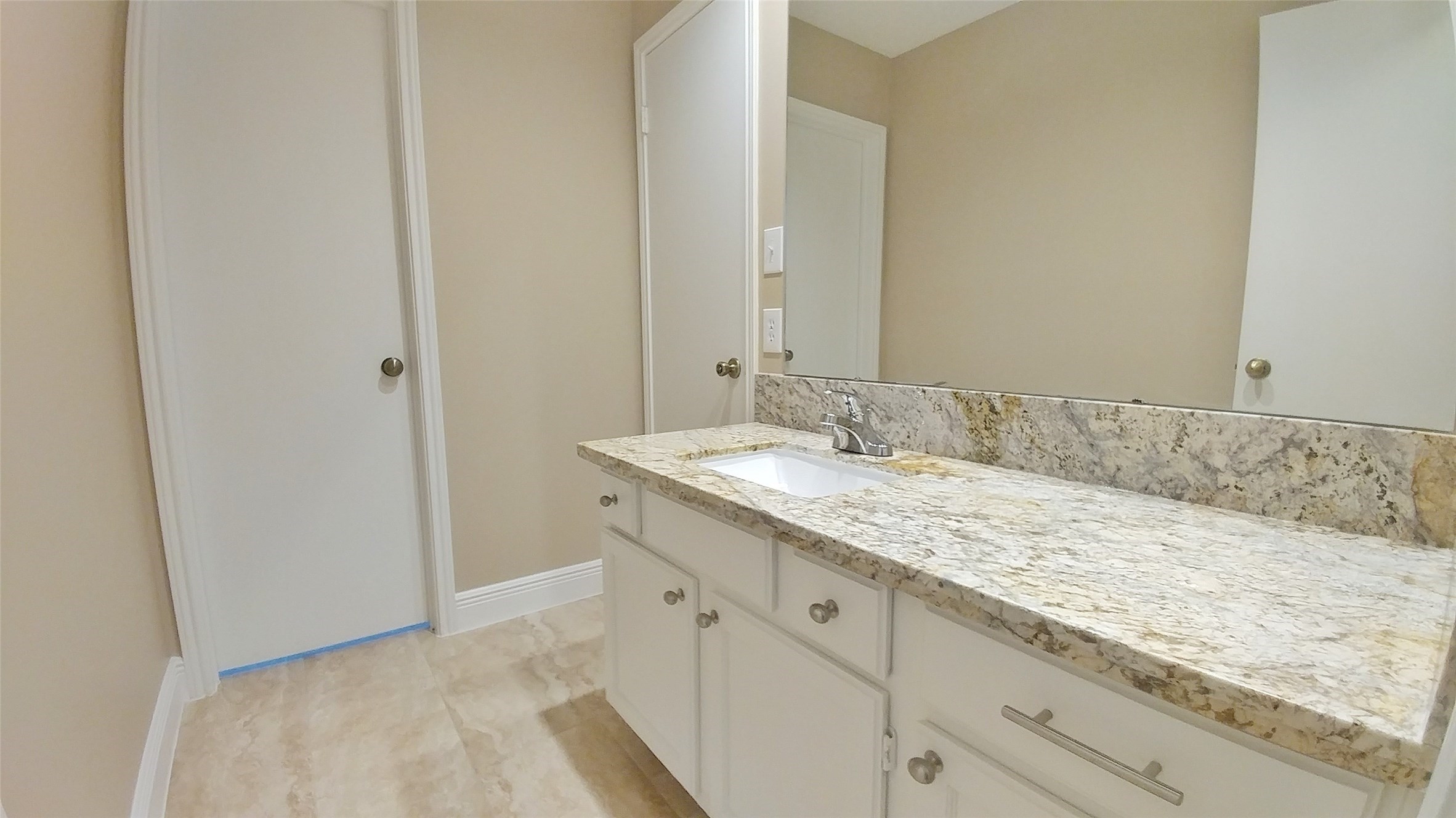 5227 Clarkston Lane Property Photo 16