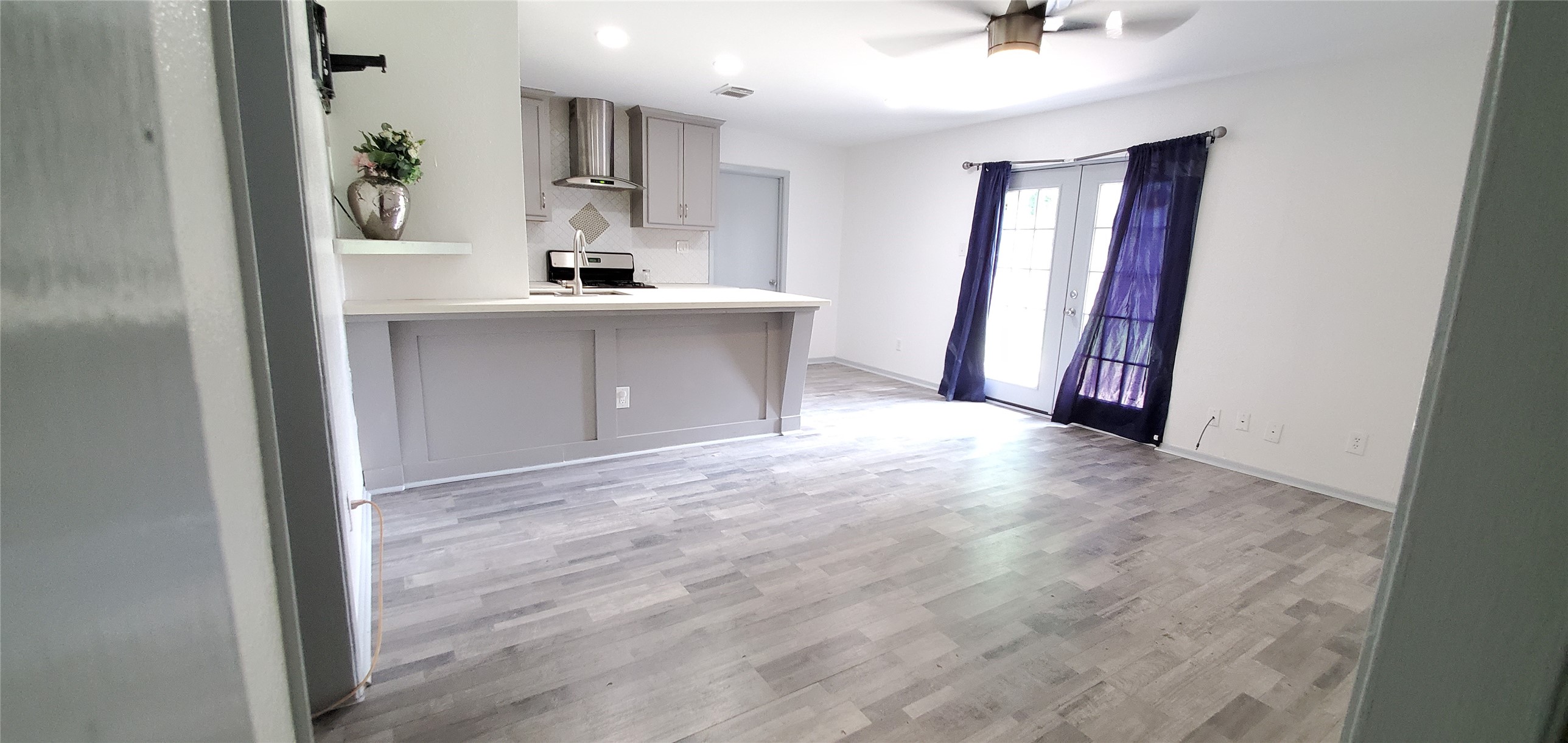 5431 Canterway Drive Property Photo 3