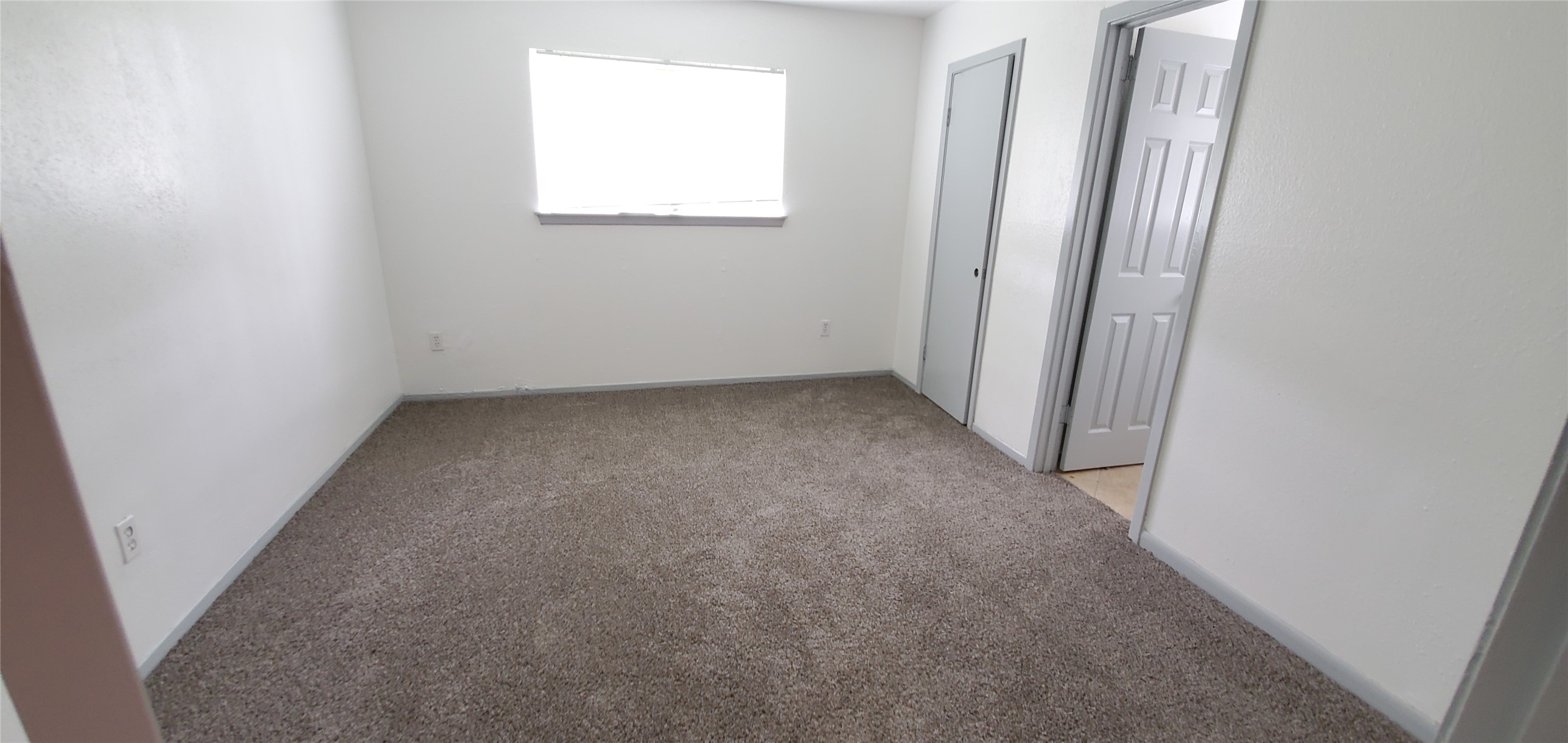 5431 Canterway Drive Property Photo 5