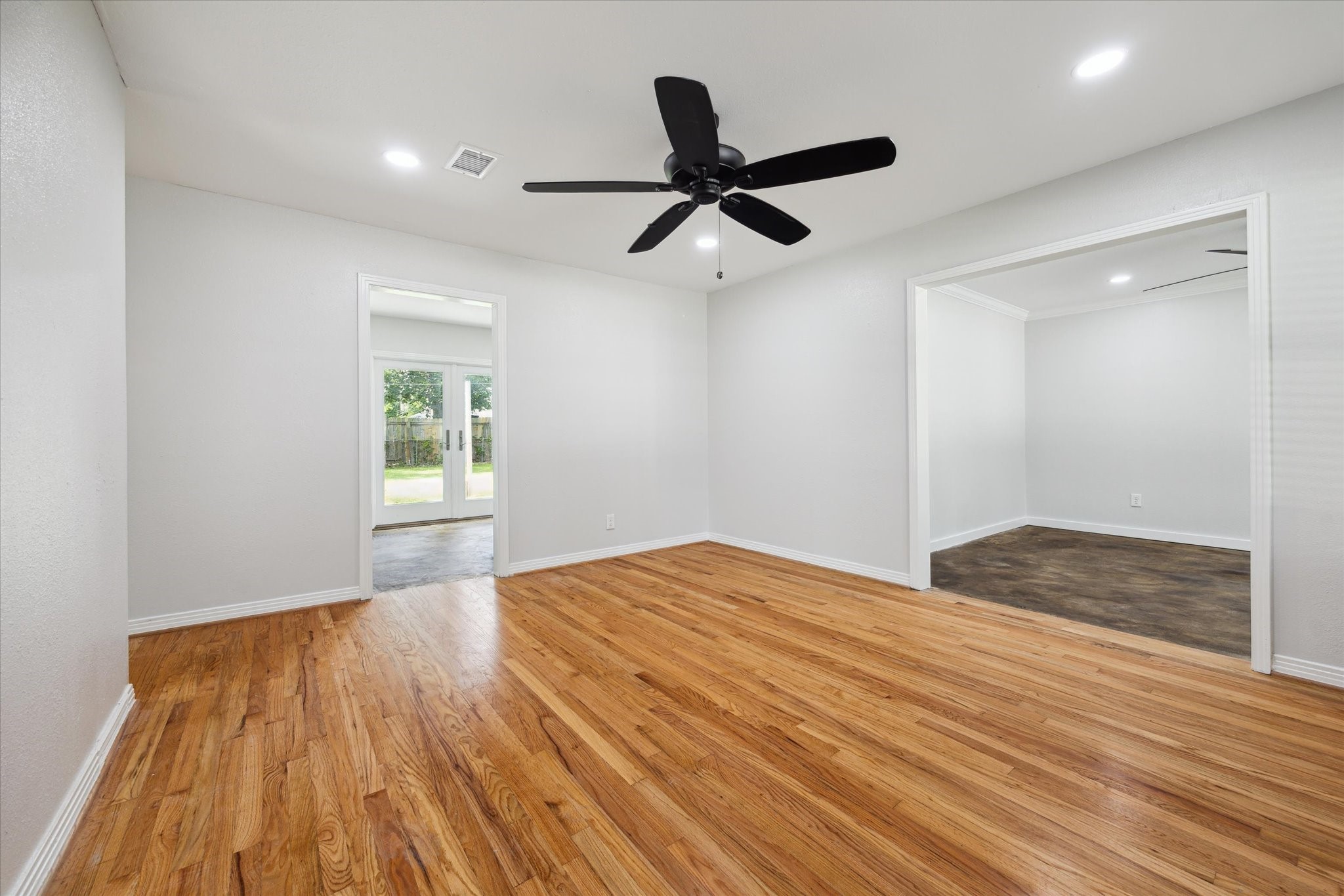 522 Barkley Street Property Photo 3