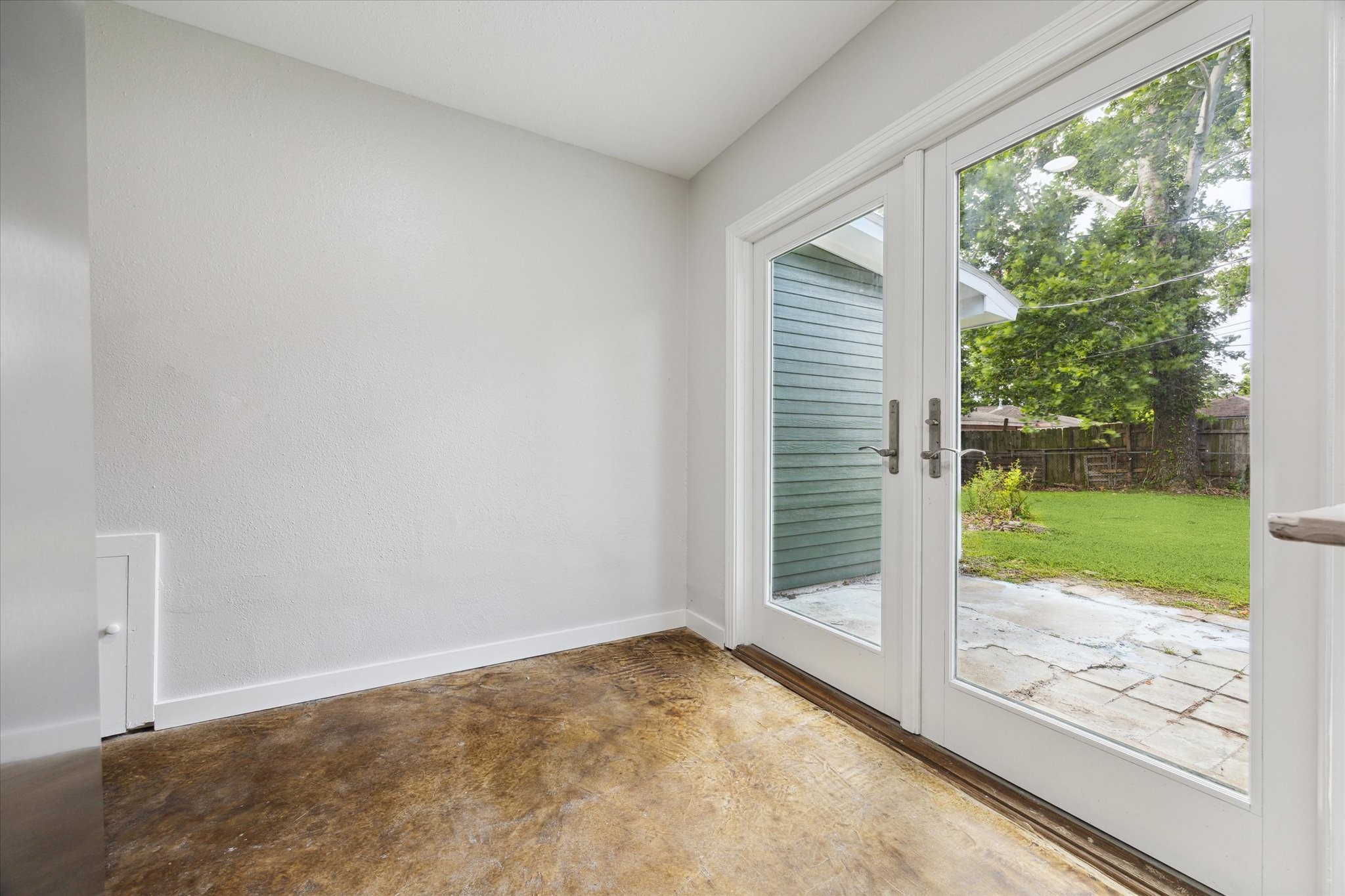 522 Barkley Street Property Photo 6