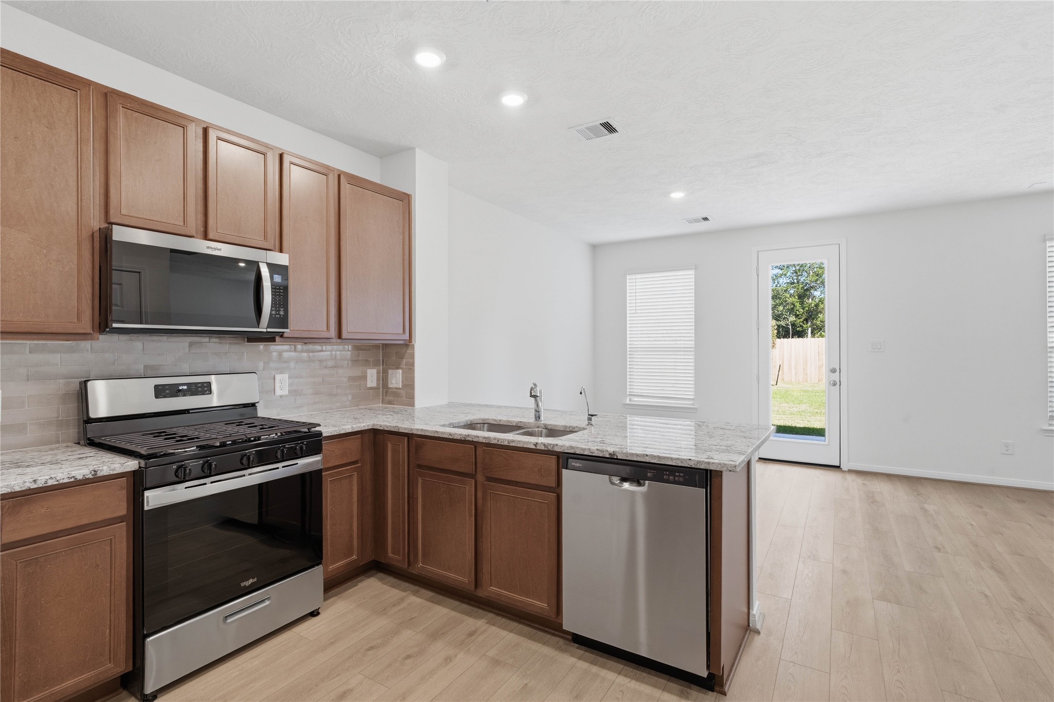 10387 Laurel Crest Trail Property Photo 12