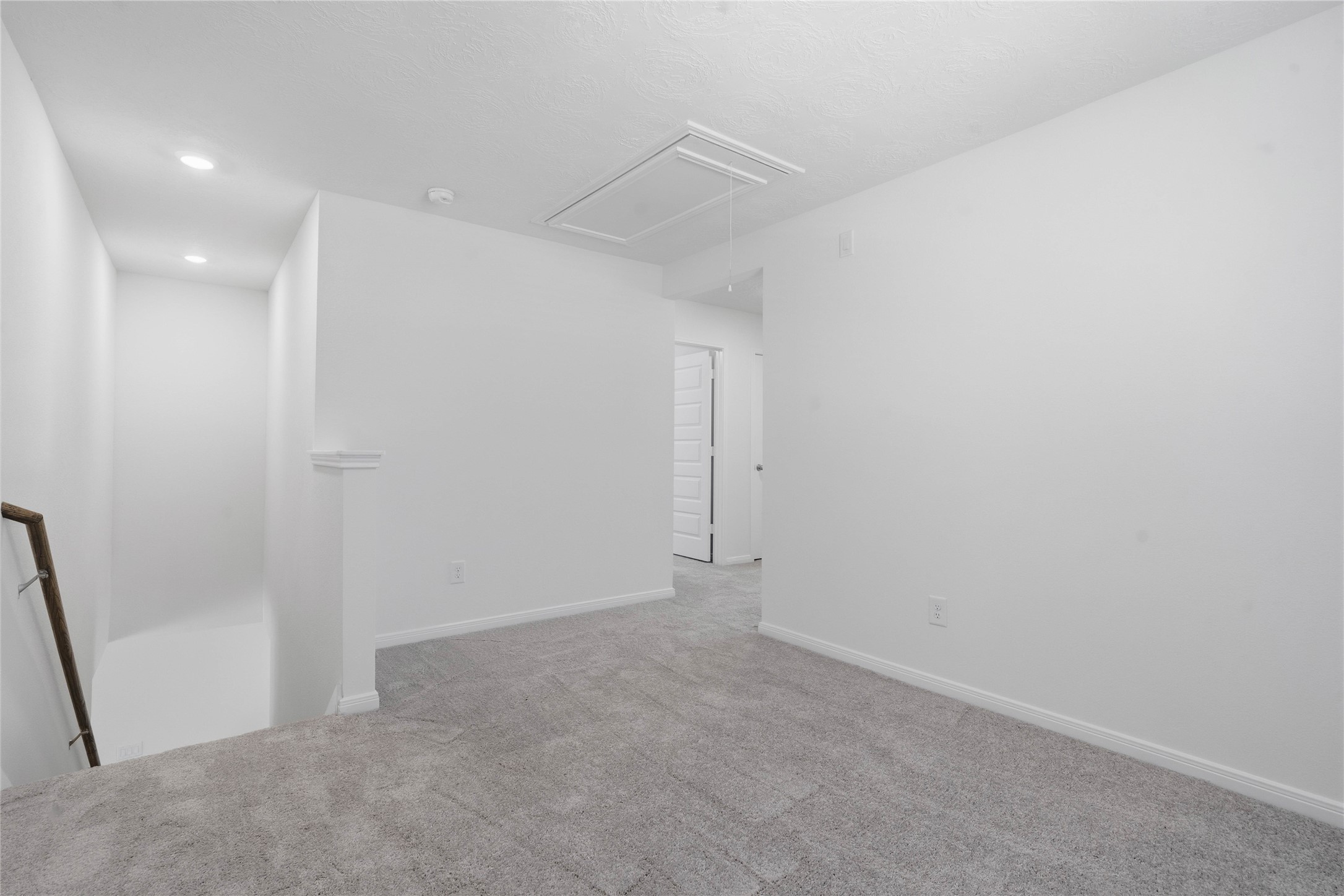 10387 Laurel Crest Trail Property Photo 14