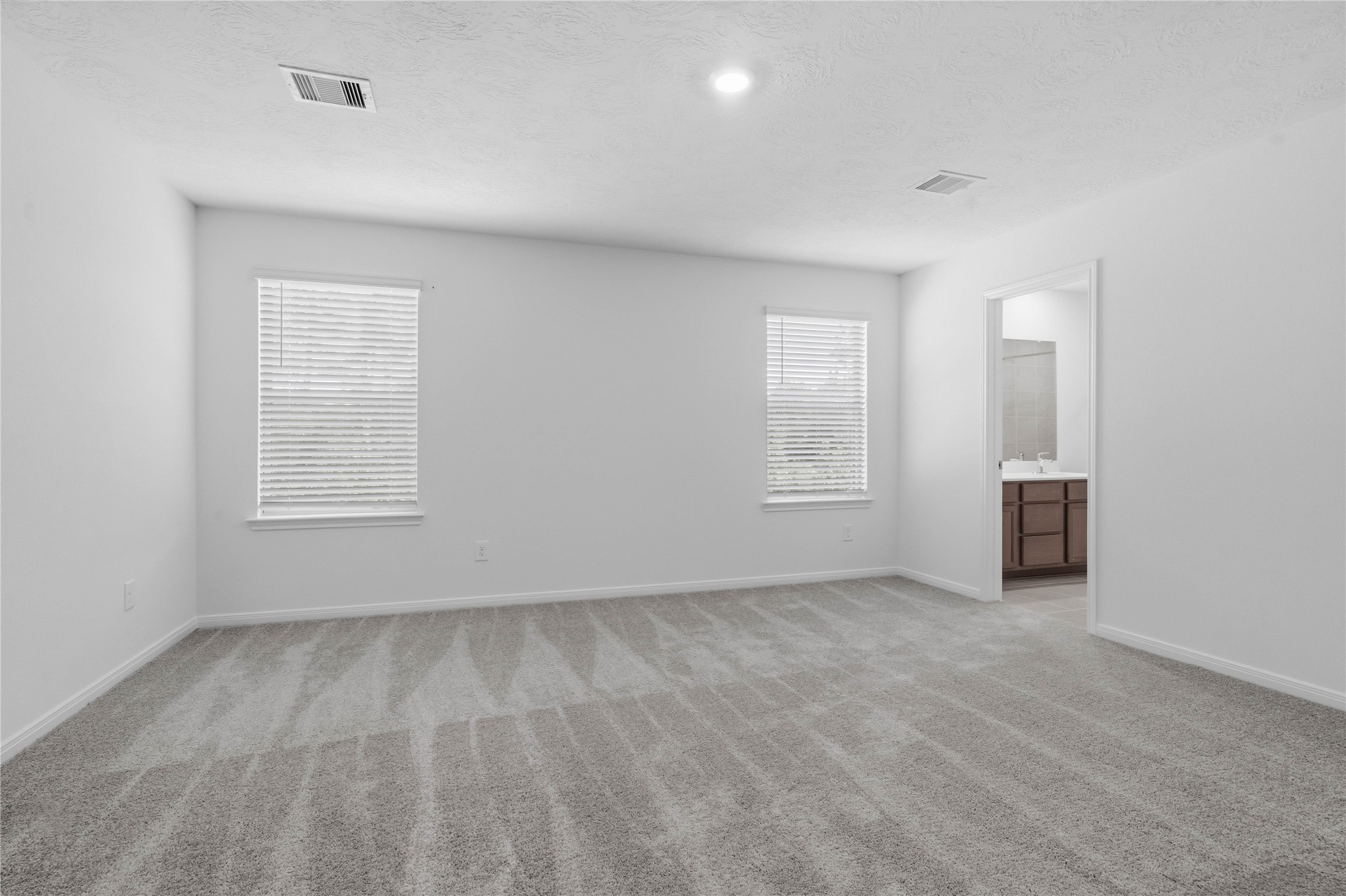 10387 Laurel Crest Trail Property Photo 15