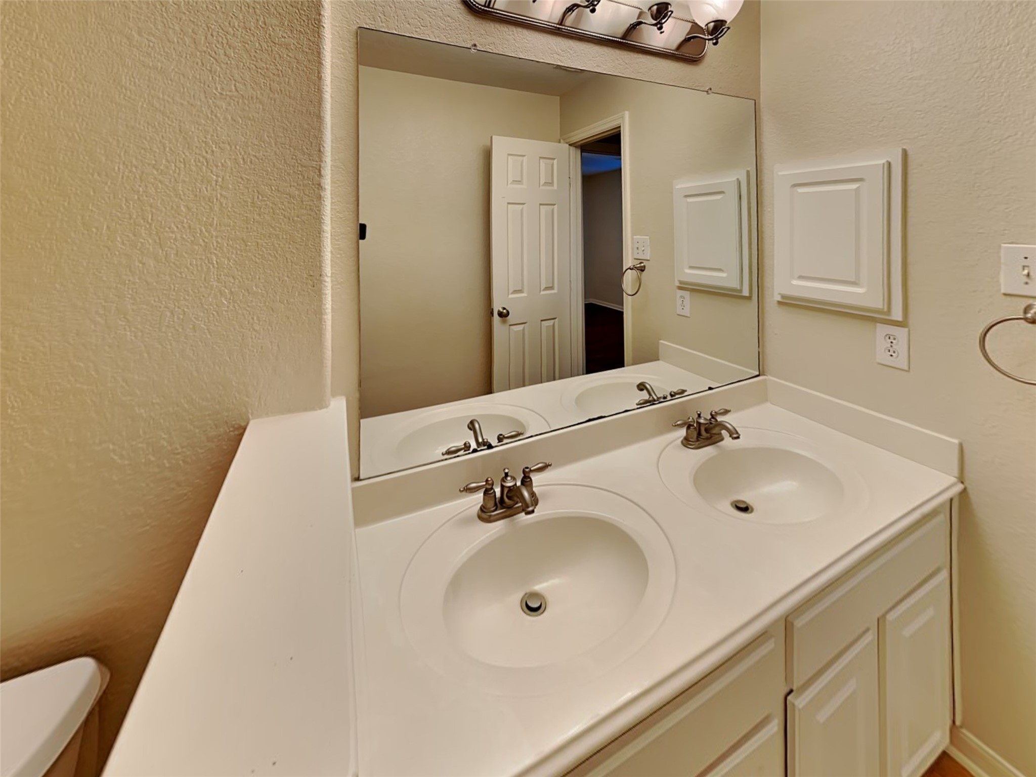 16706 Grove Mesa Trail Property Photo 17