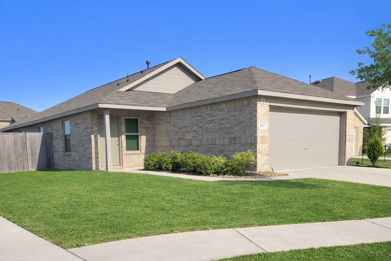 9018 Burnet Bay Court Property Photo 1
