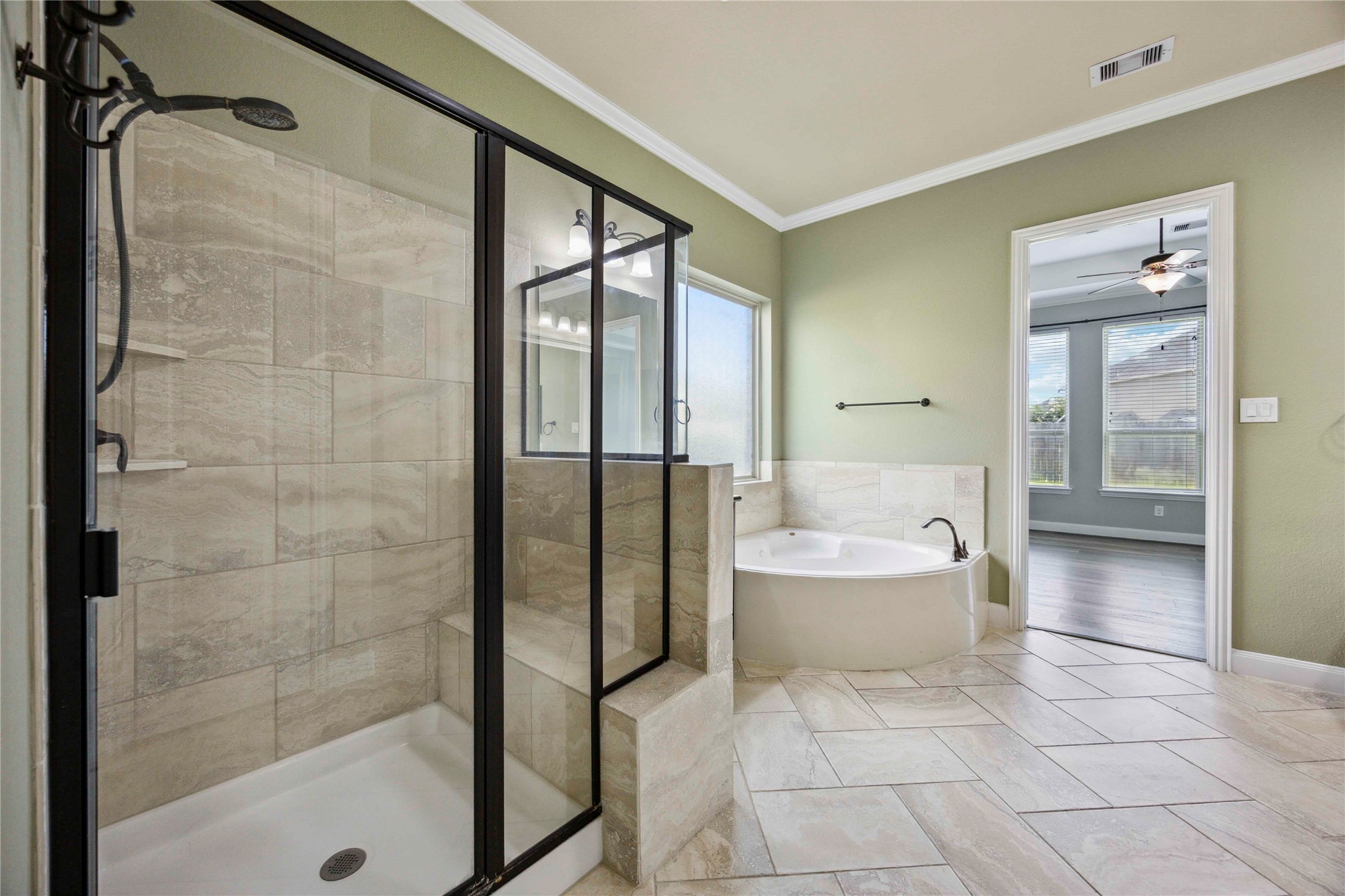 13318 Cameron Reach Drive Property Photo 9