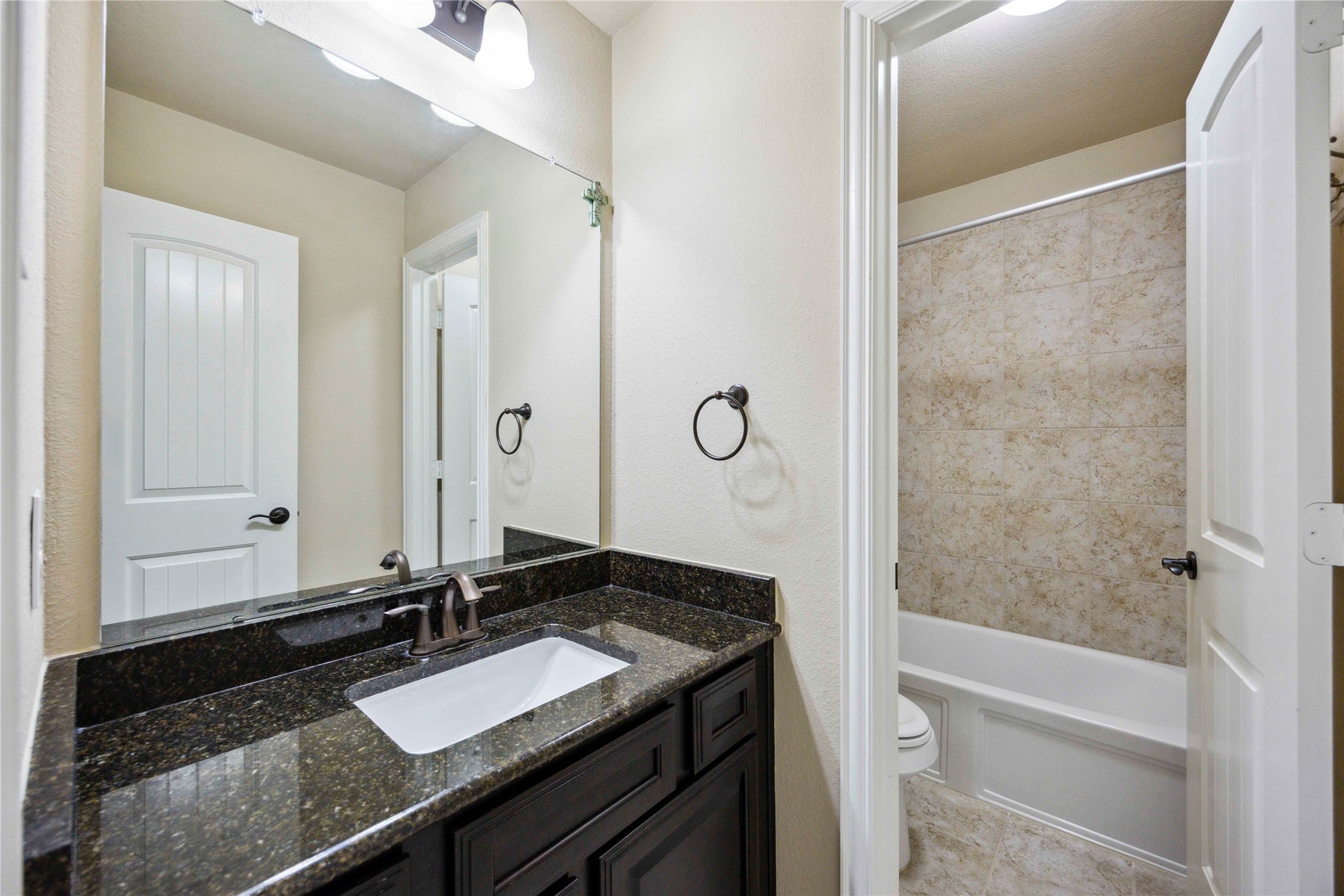 13318 Cameron Reach Drive Property Photo 12