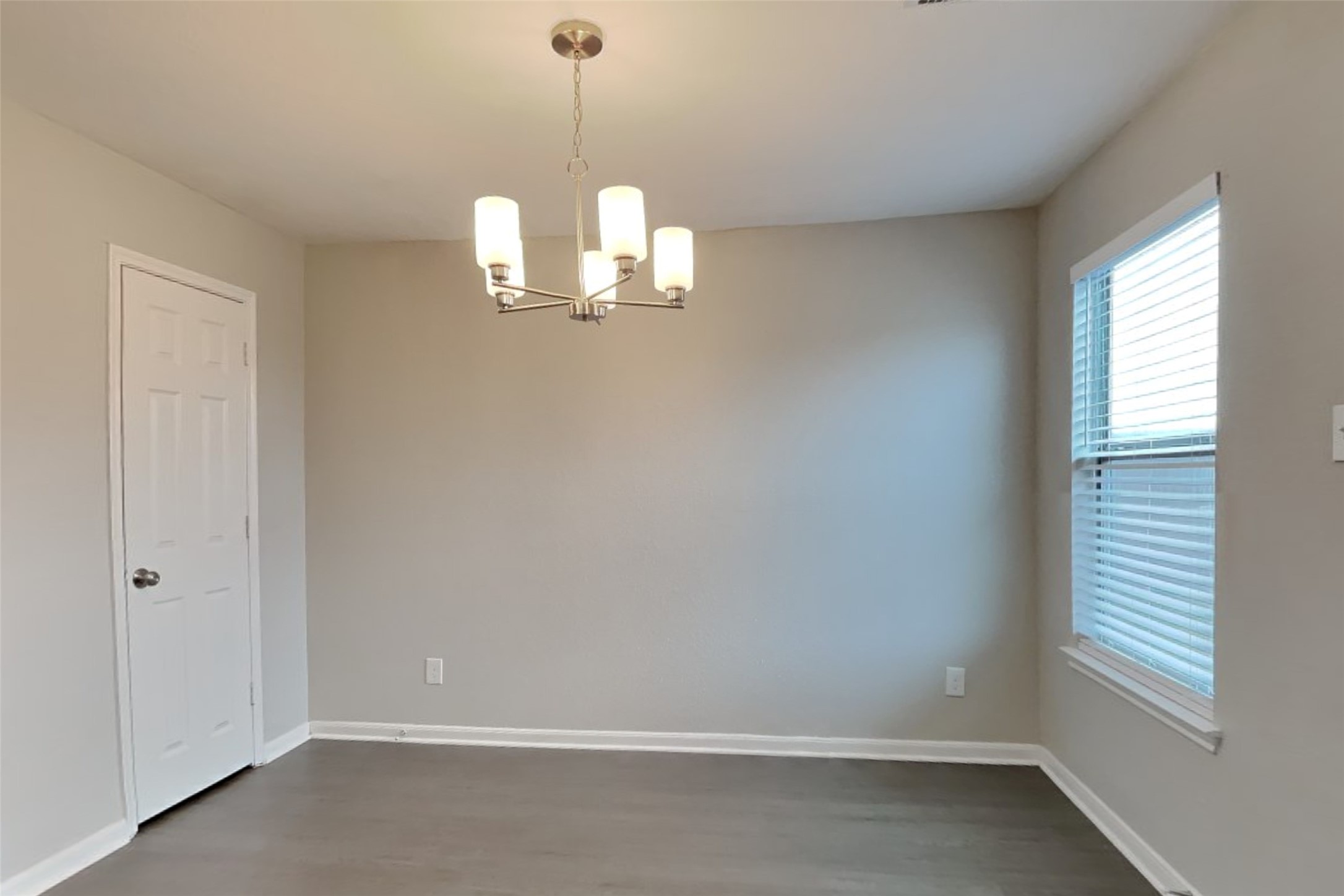 20527 Cypress Gully Drive Property Photo 5