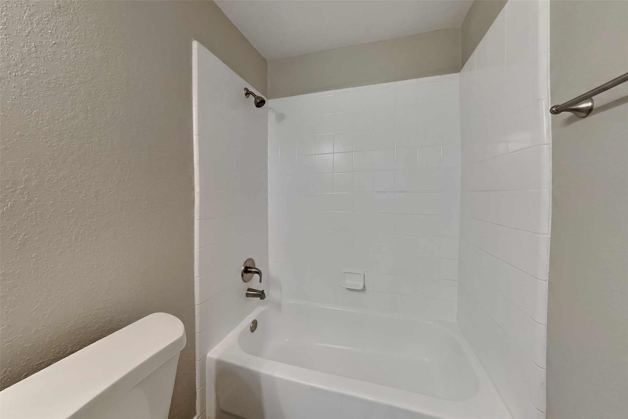 20527 Cypress Gully Drive Property Photo 17