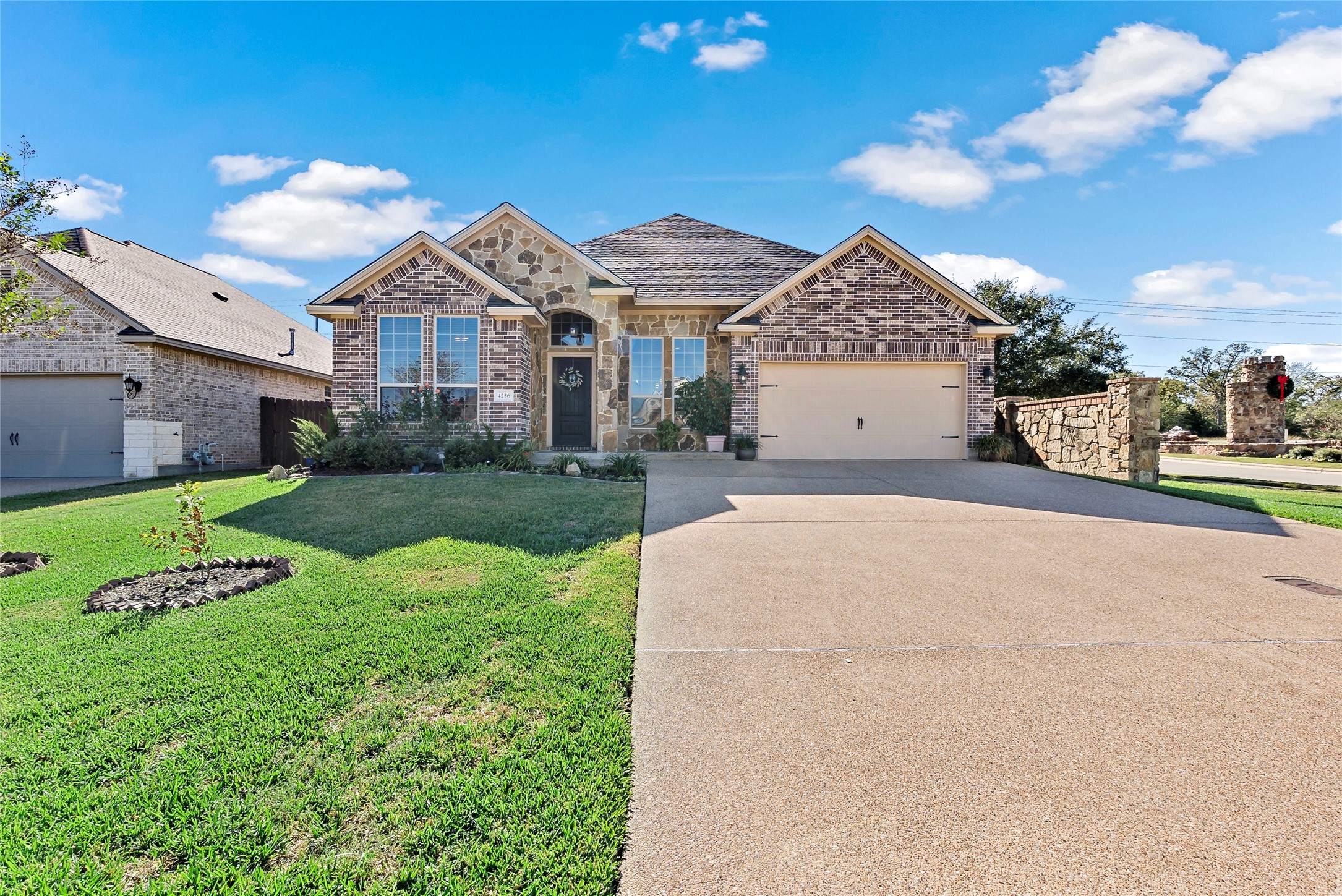 4256 Rock Bend Drive Property Photo