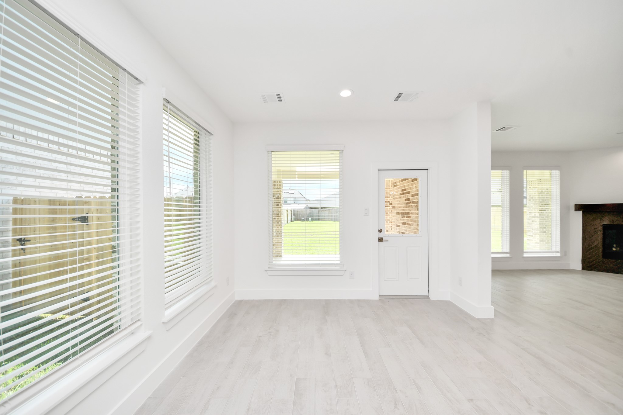 3102 Native Spring Drive Property Photo 15
