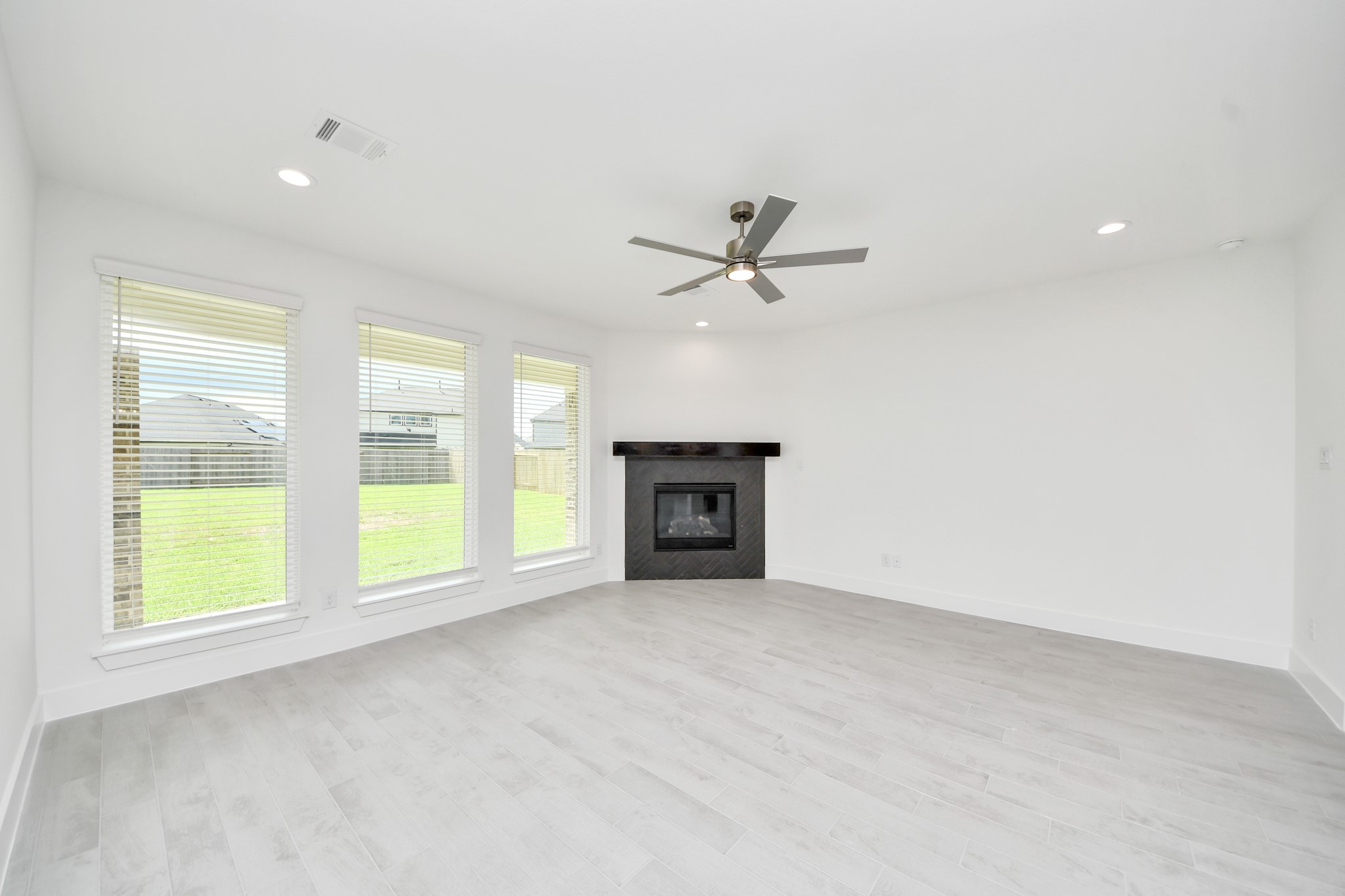 3102 Native Spring Drive Property Photo 18