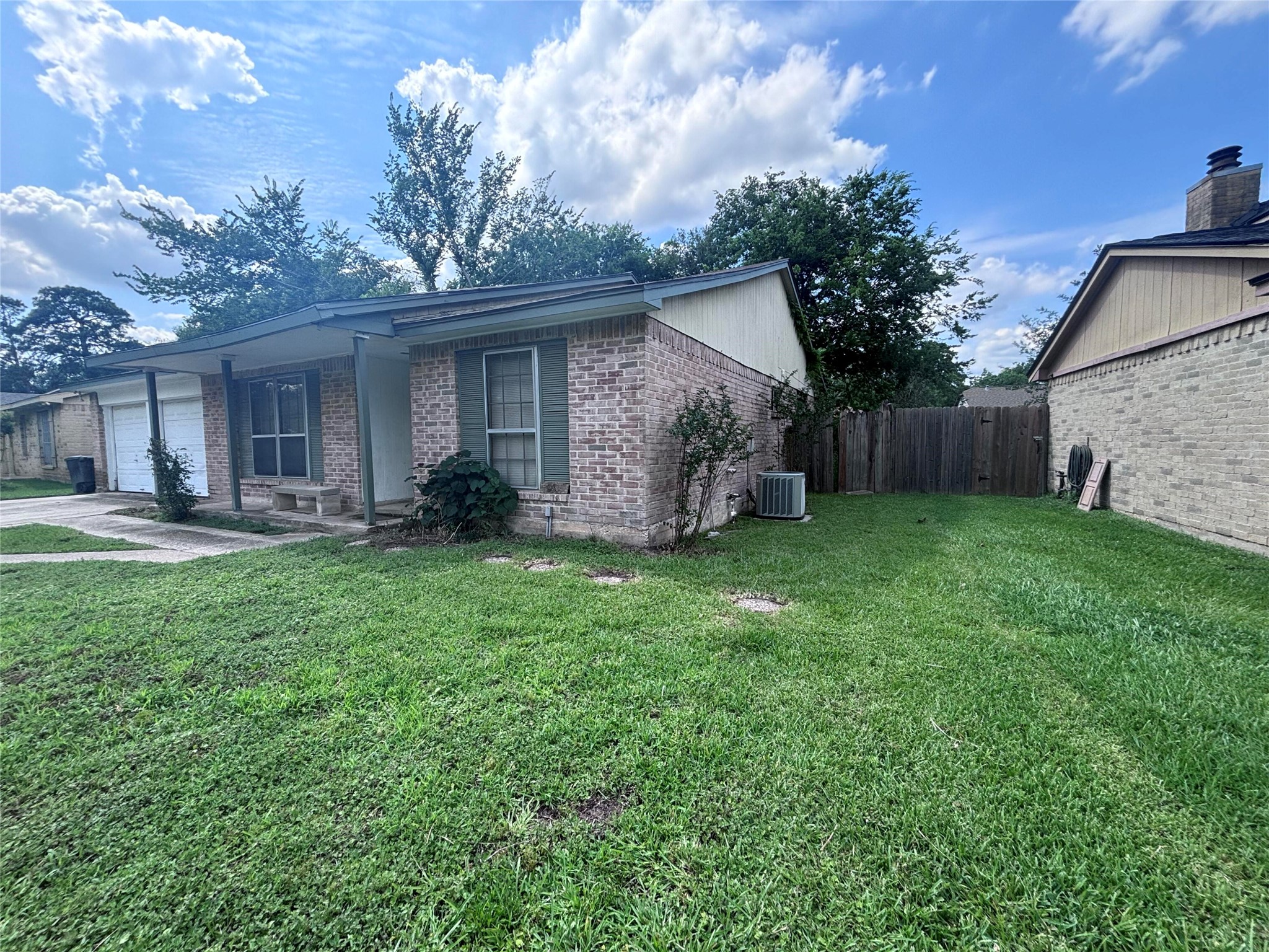 4419 Mossygate Drive Property Photo 8