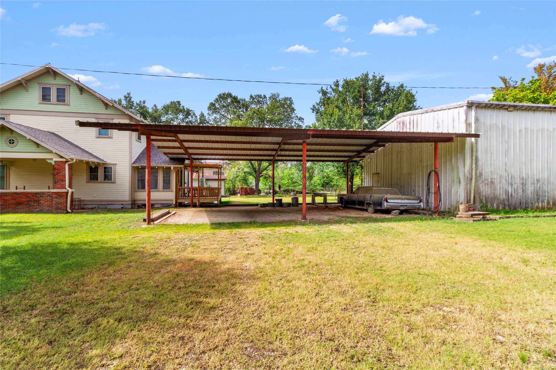 400 S Mckinney Street Property Photo 25
