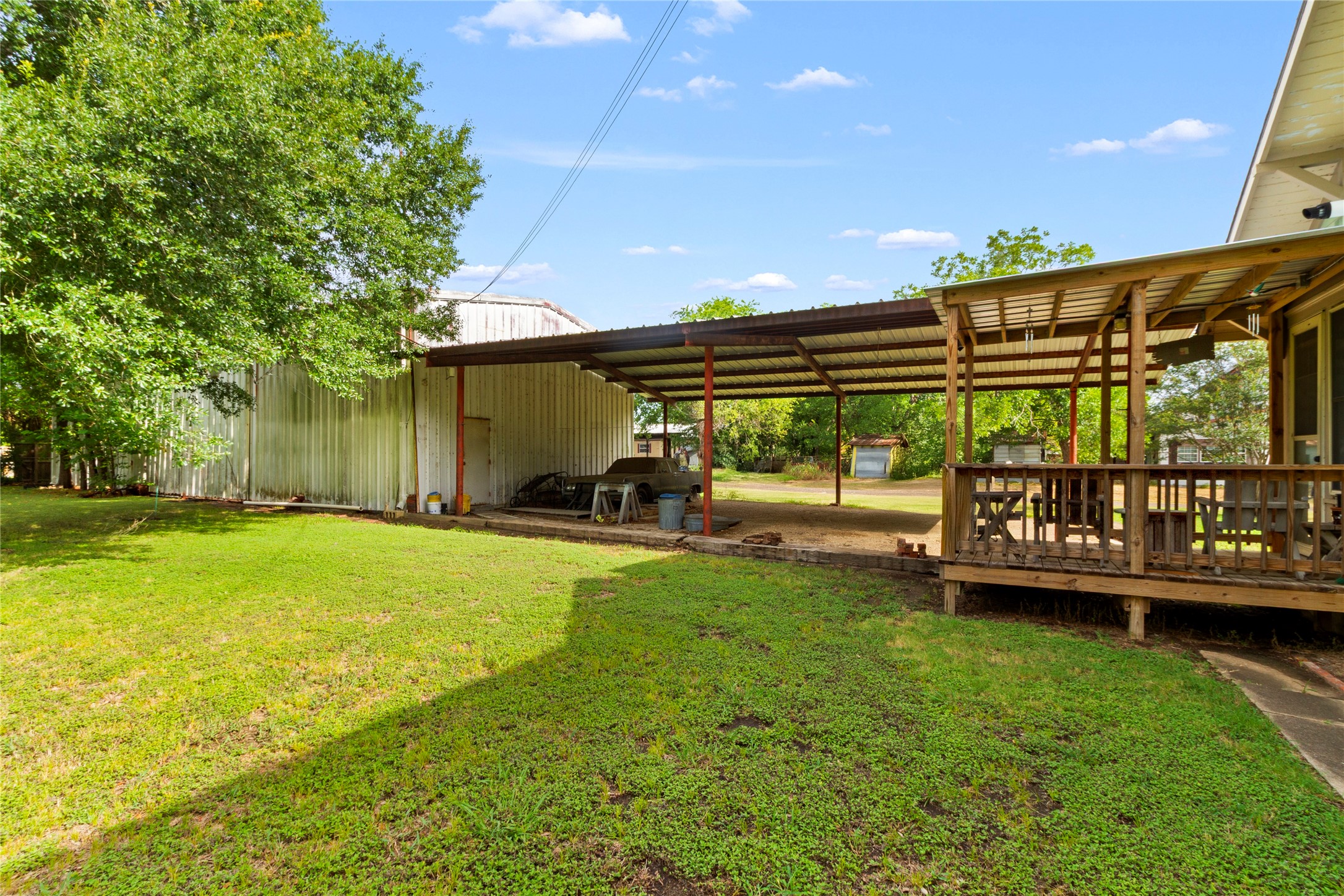 400 S Mckinney Street Property Photo 26