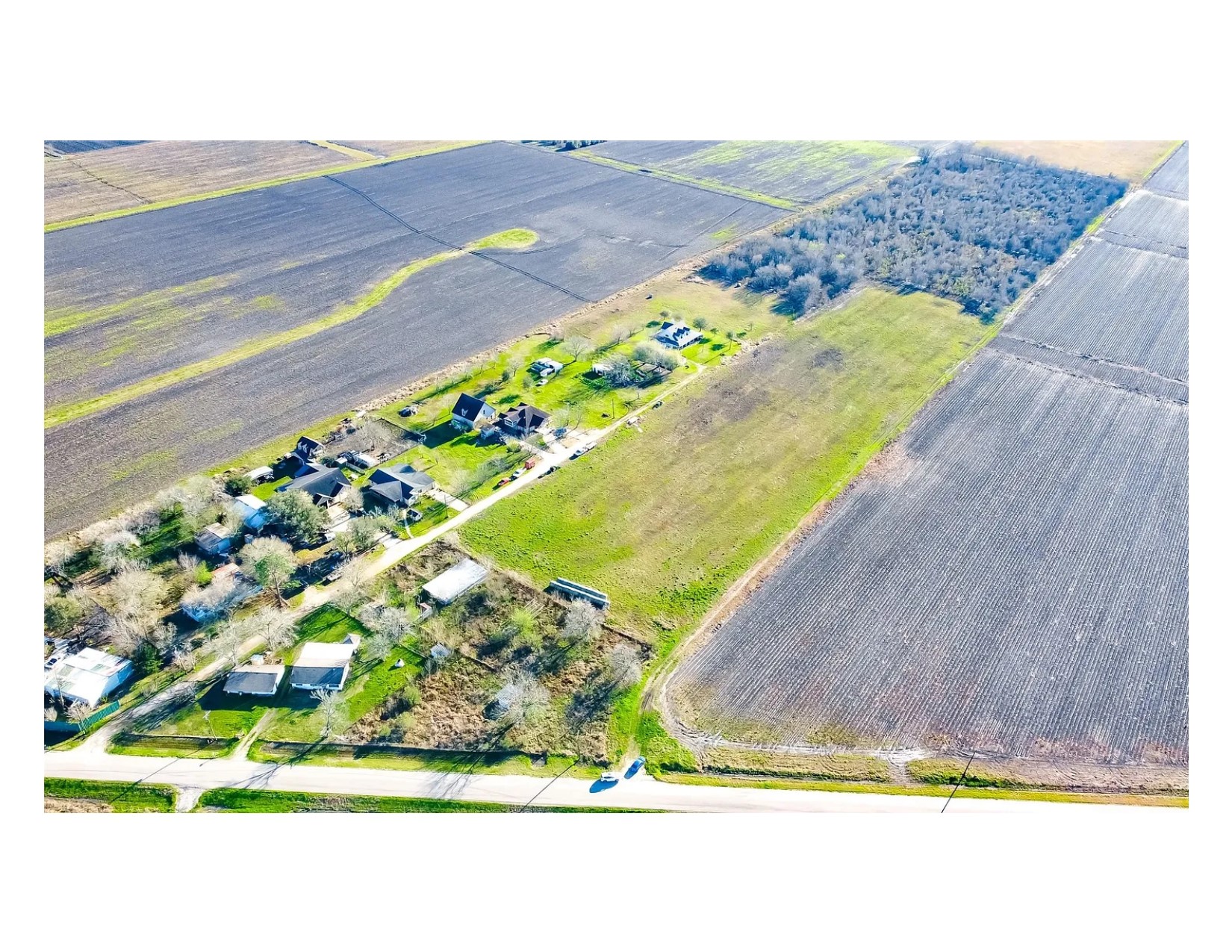 514 Darst Road Property Photo 1